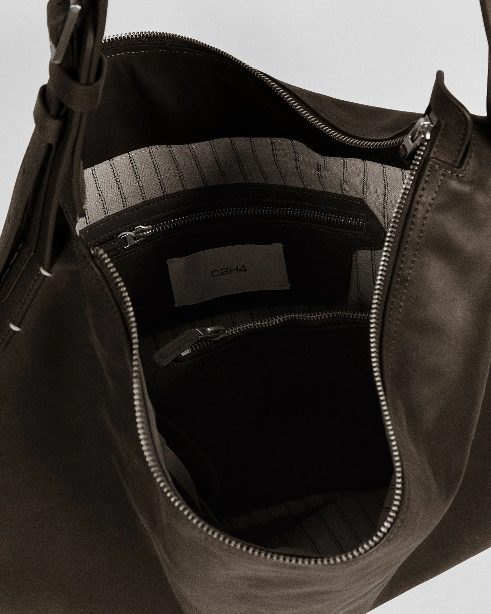 011 - Brentwood Alley Bag - Image 16