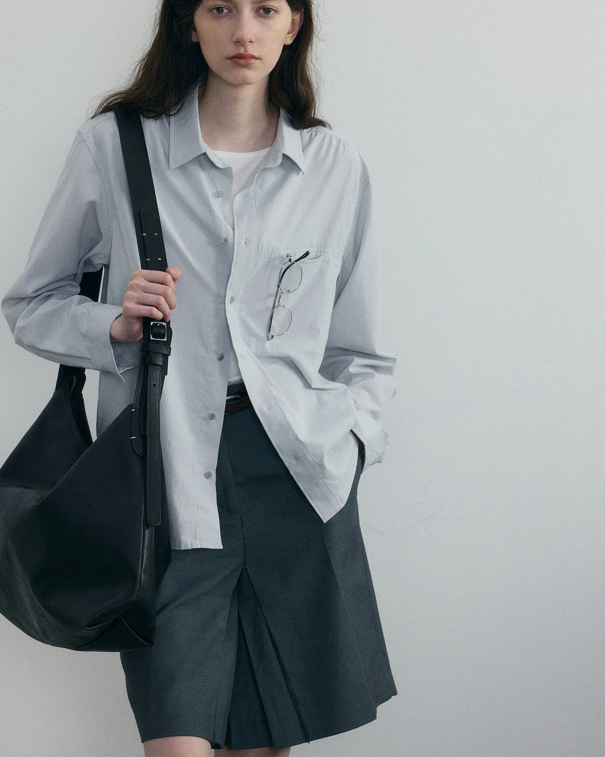 011 - Curator Basic Shirt - Image 16