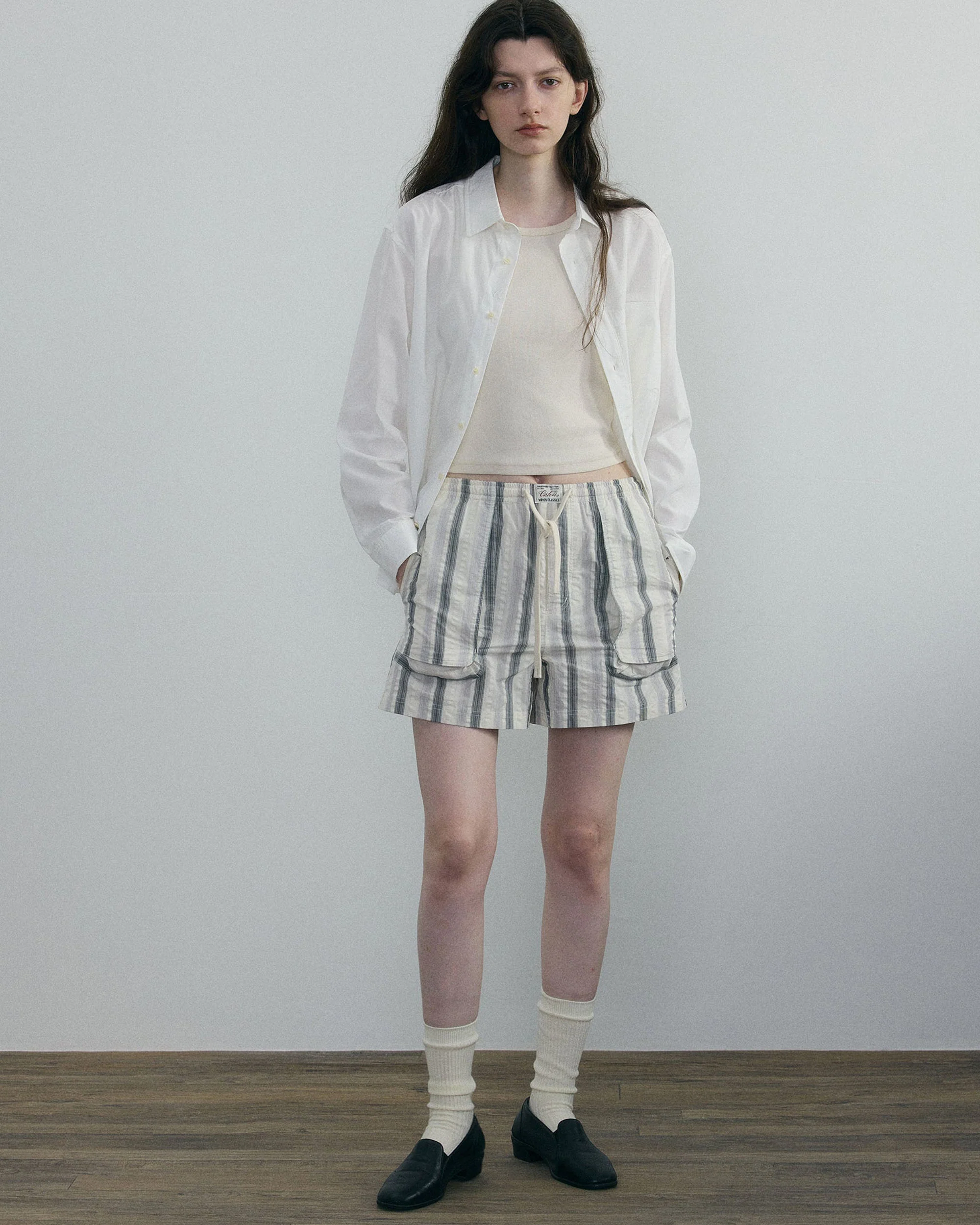 011 - Curator Basic Shirt - Image 18