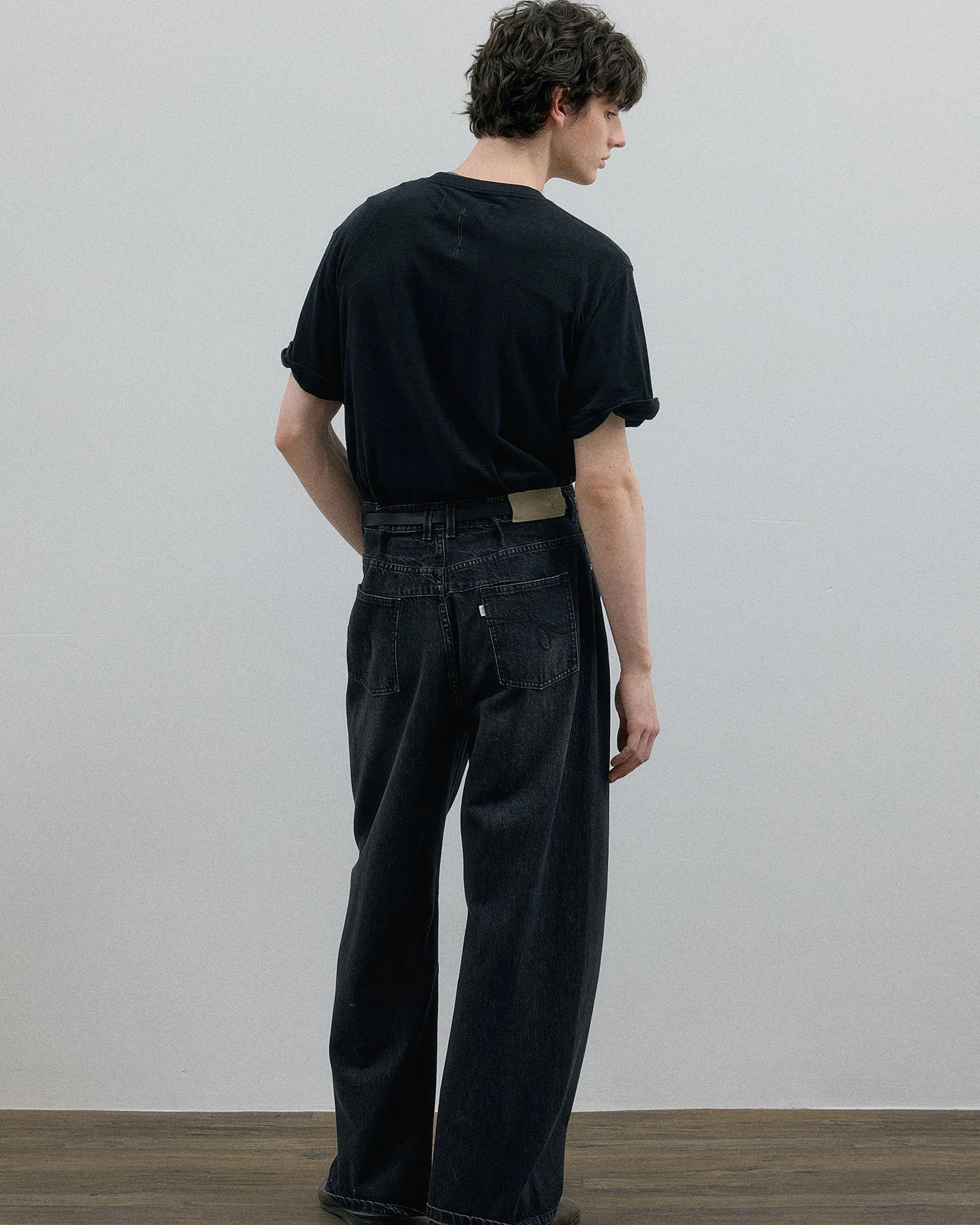011 - Founder Roll-Up T-Shirt - Image 23