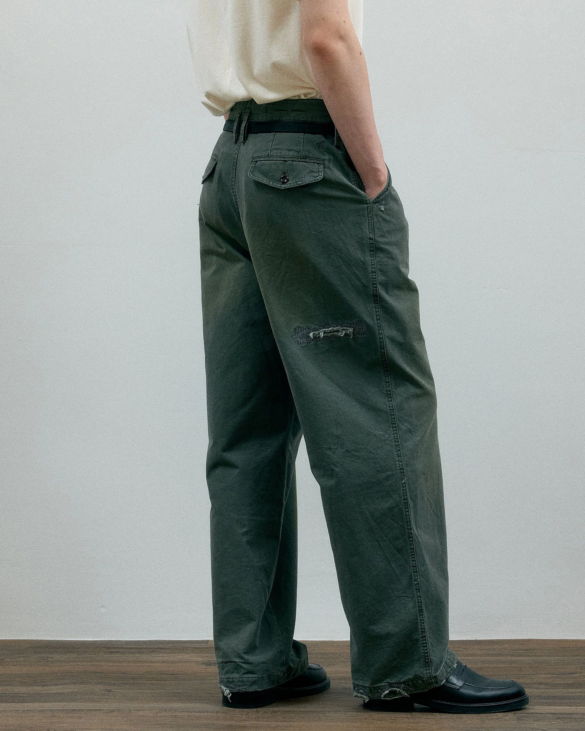 011 - Moccasin Memory Faded Chino - Image 21