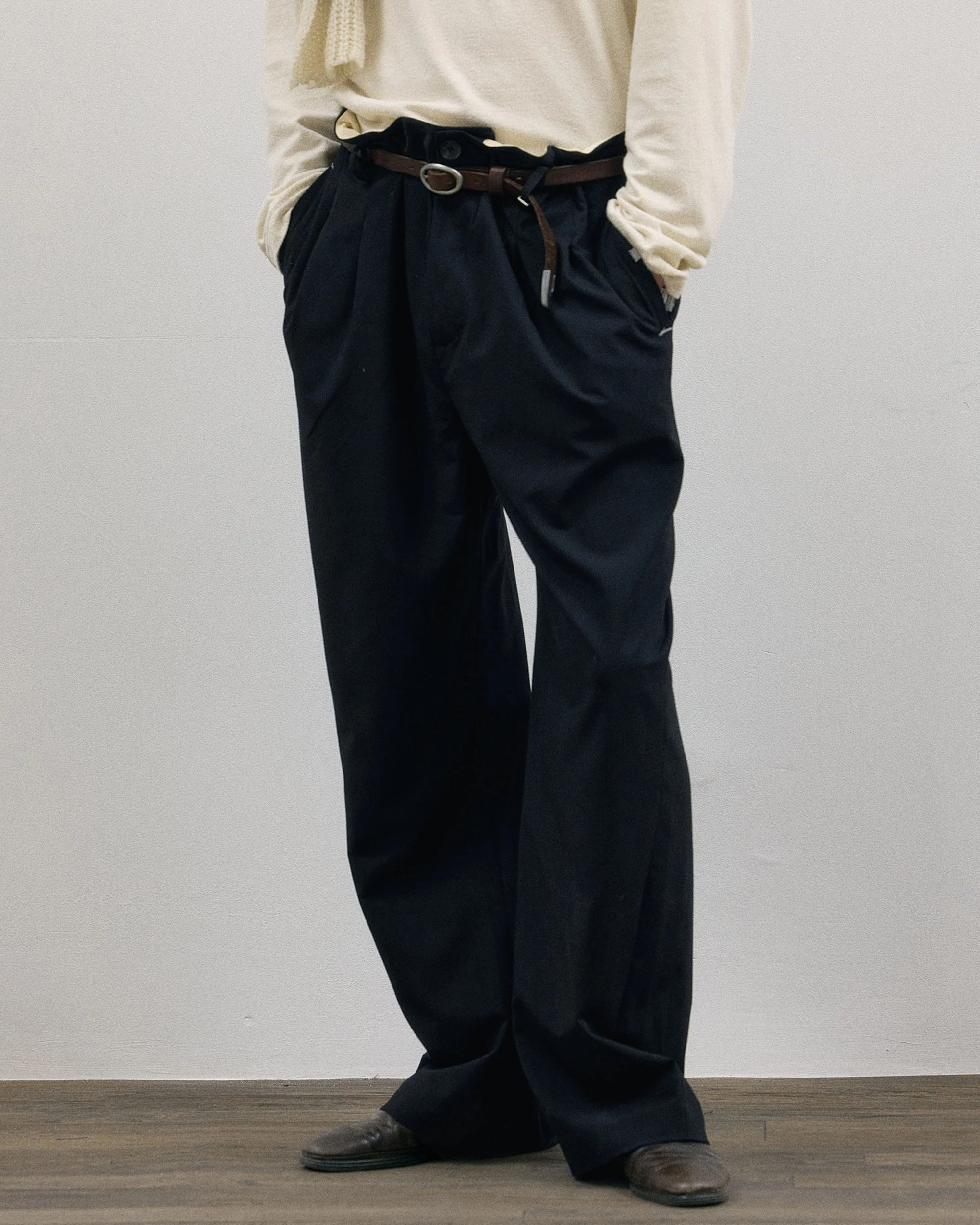 011 - Vrille Tailored Pants - Image 15