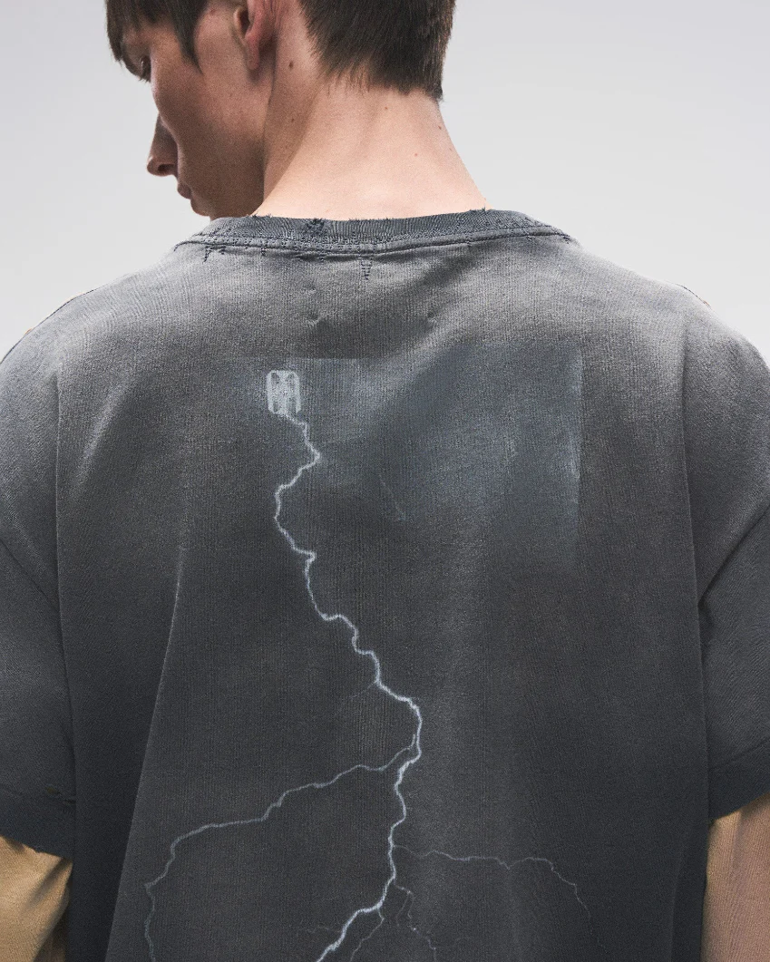 2-IN-1 Distressed Stained Long-sleeve Tee - Image 9