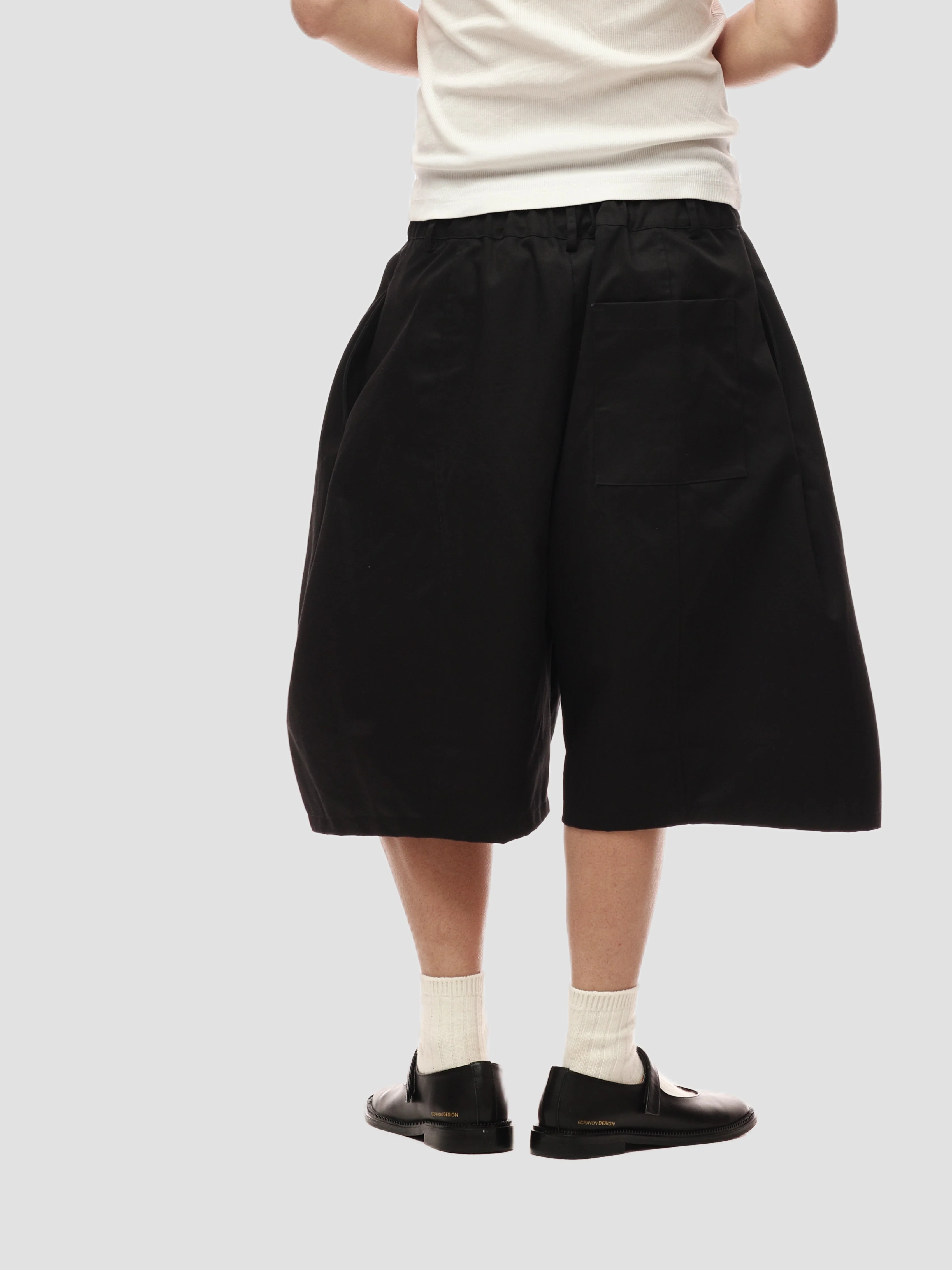 6CRAYON Elastic Waist Wide-Leg Shorts 2.0 – Double Pleated & Loose Fit with Coating - Image 20