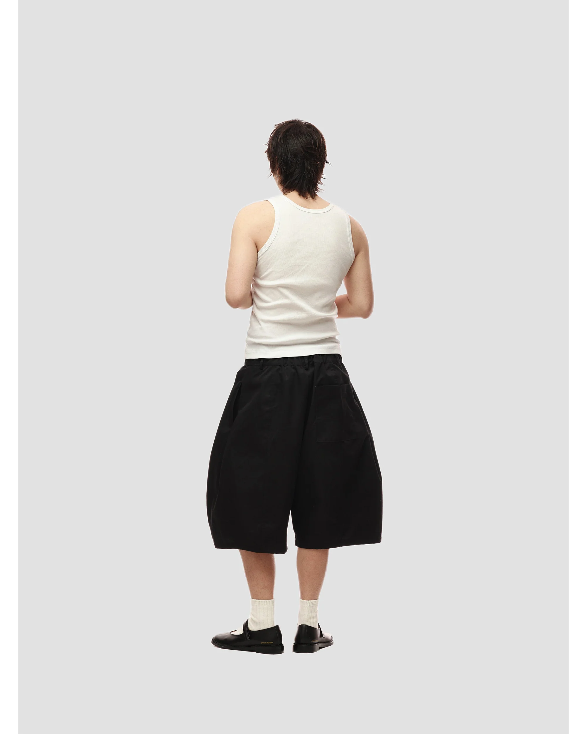 6CRAYON Elastic Waist Wide-Leg Shorts 2.0 – Double Pleated & Loose Fit with Coating - Image 9