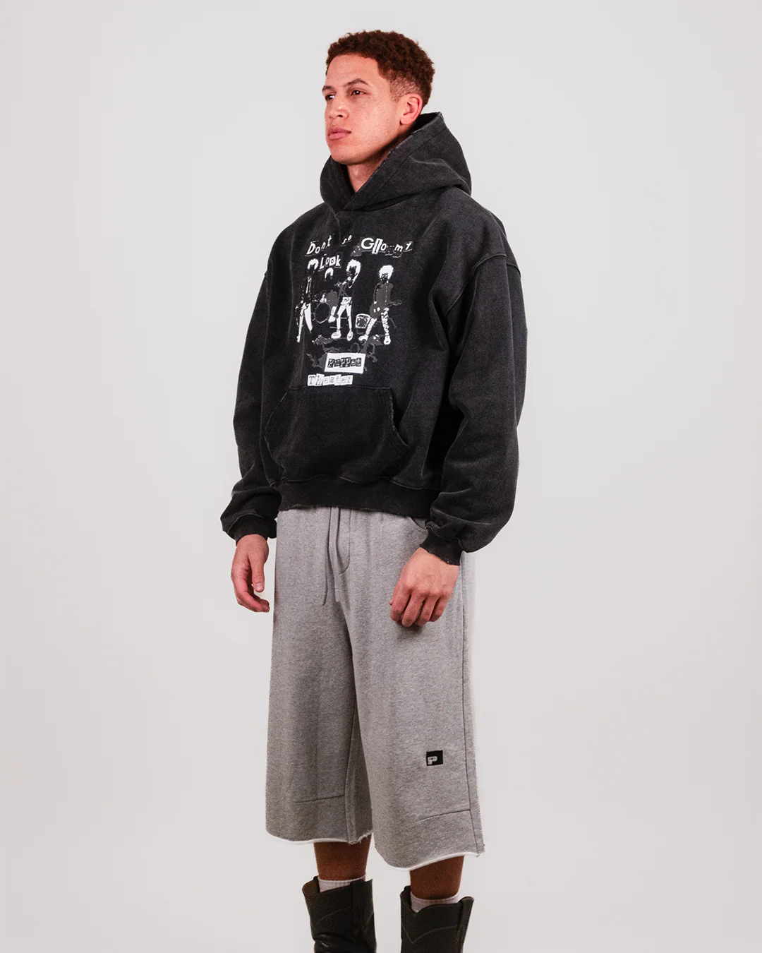 86 Mid-Length Shorts - Image 3