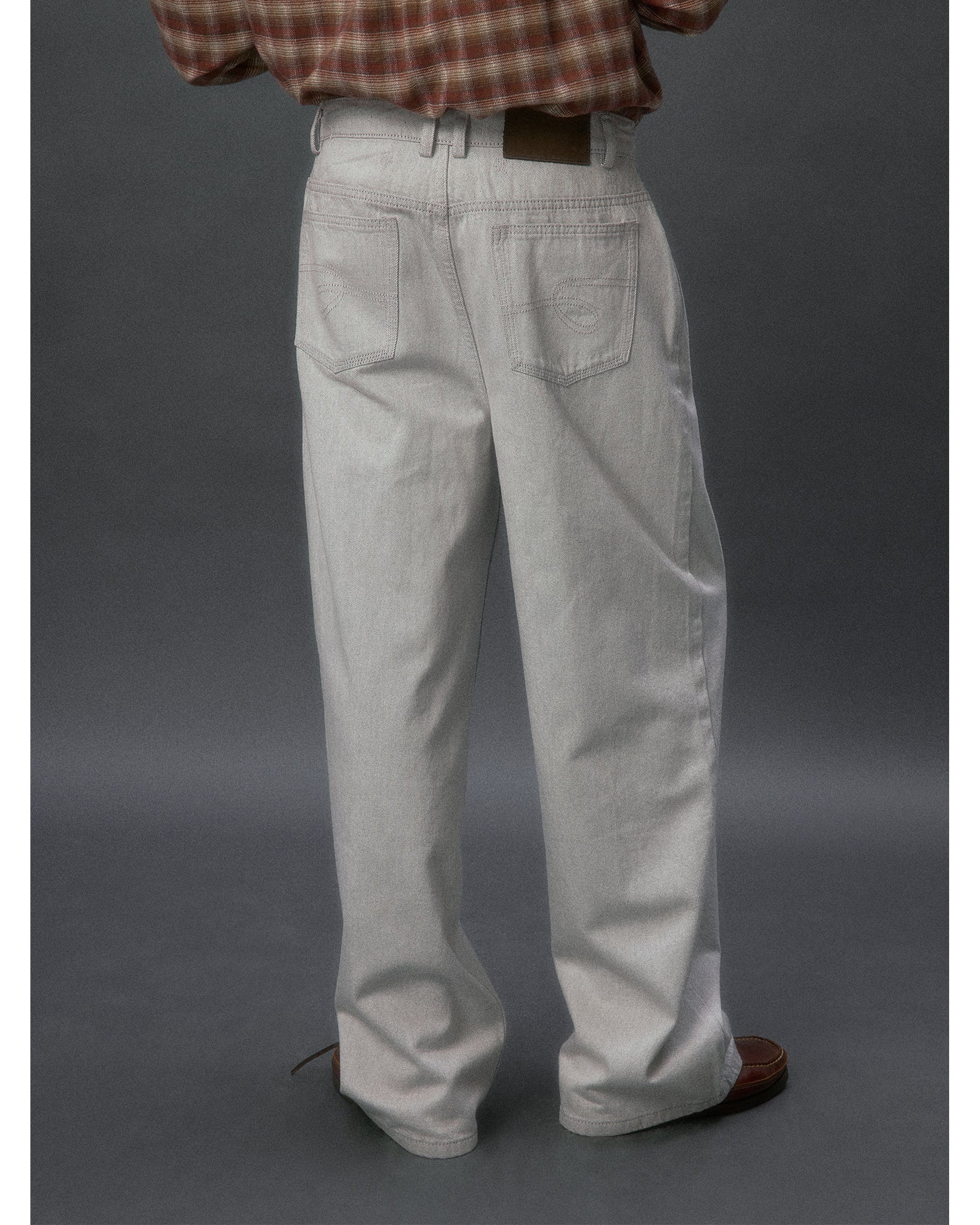 90’s Basic Straight-Leg Jeans - Image 10
