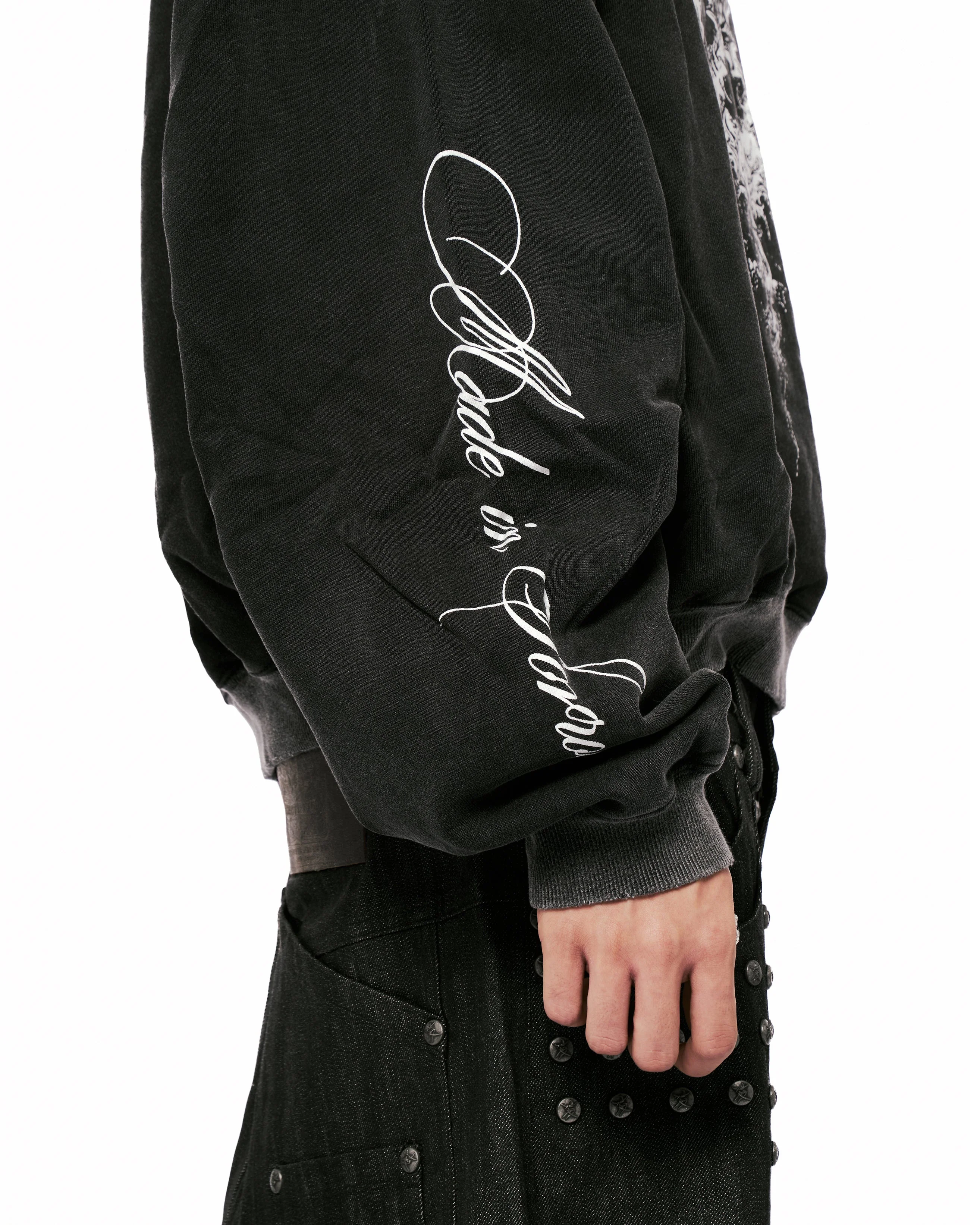 Alis Printed Necklace Hoodie in Washed Black - Image 13
