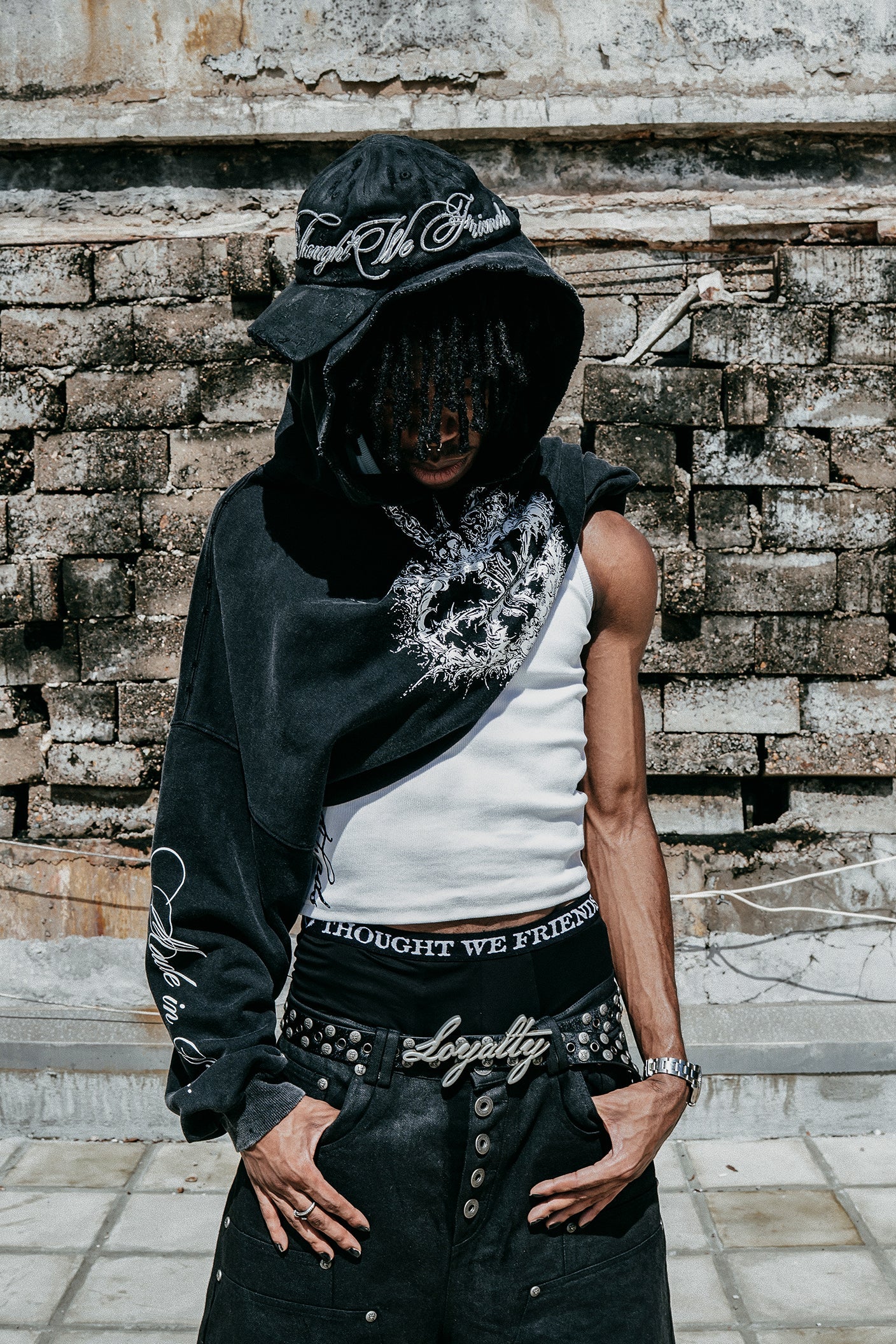 Alis Printed Necklace Hoodie in Washed Black - Image 7