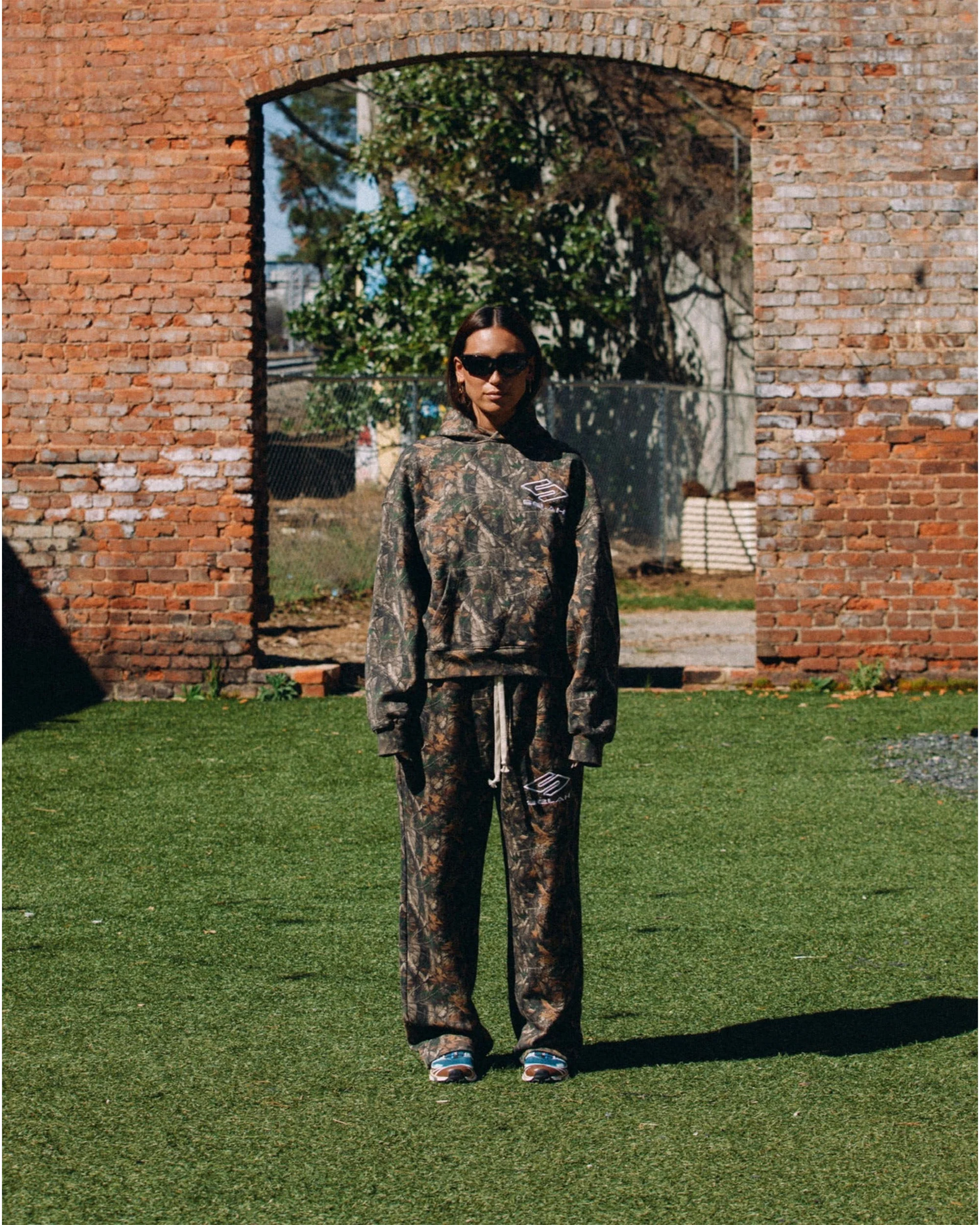 "ATHLETICA" BAGGY SWEATPANTS - Image 8