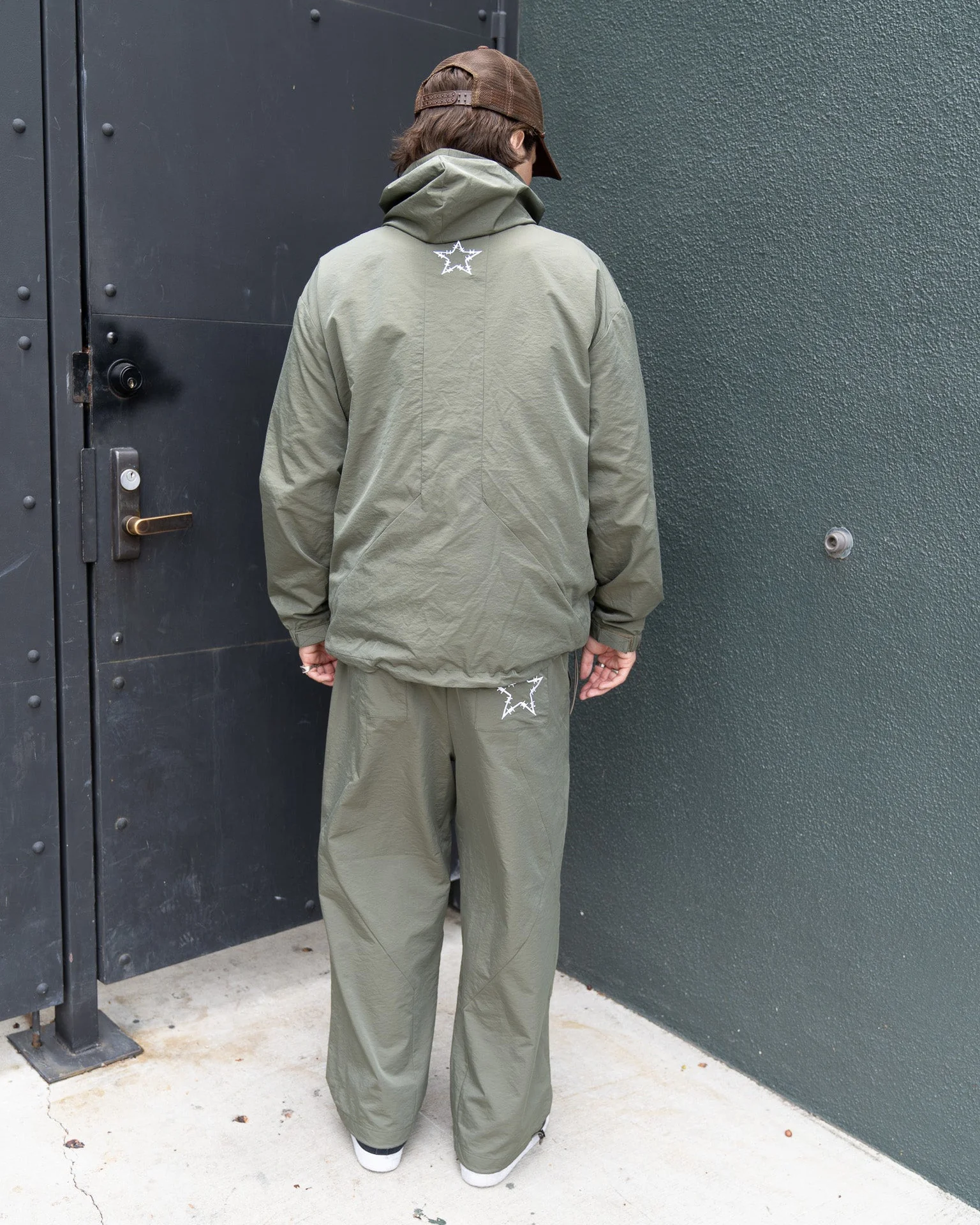 BARBWIRE STAR TRACK PANTS - OLIVE - Image 6