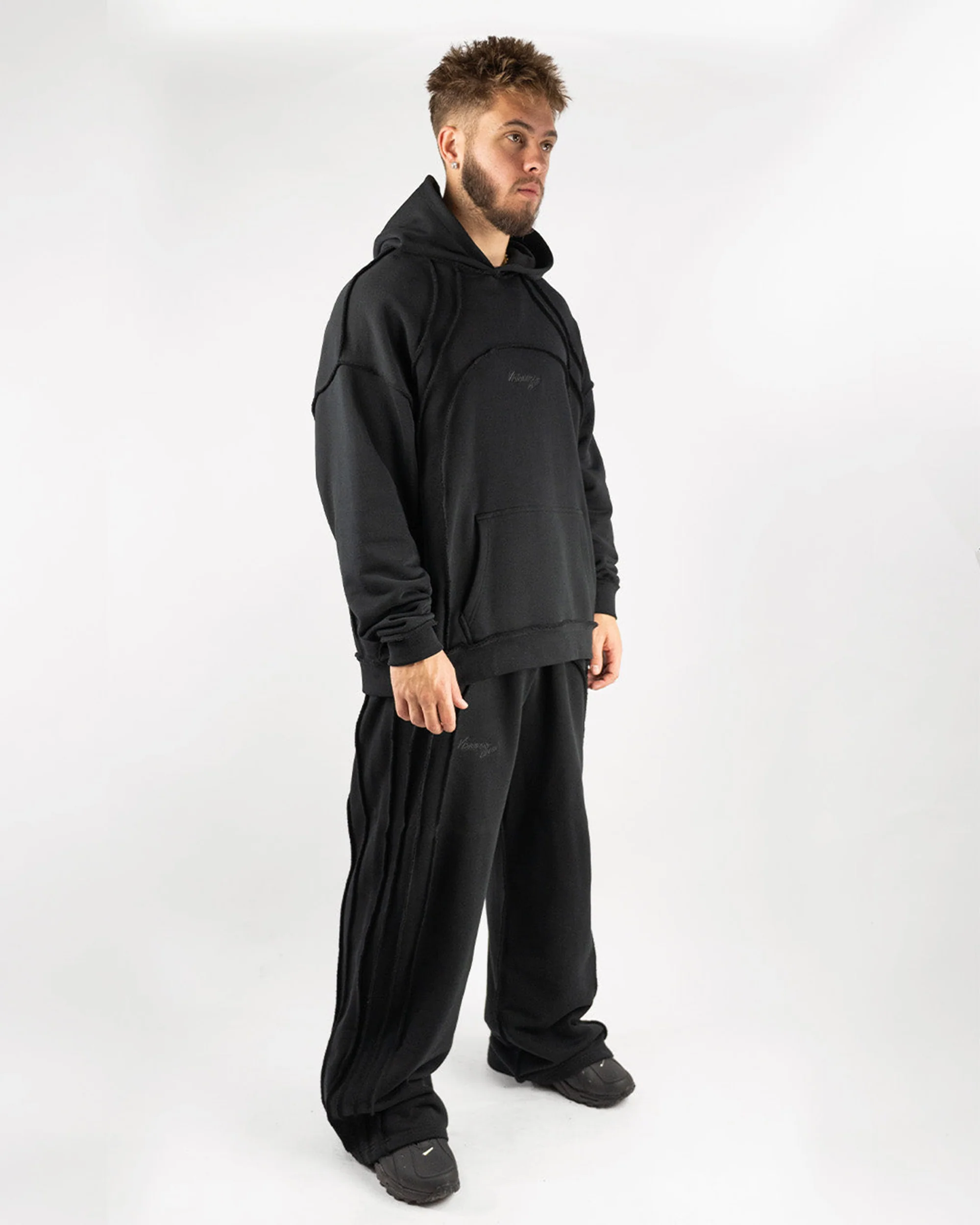 BLACK "INVERTED AURA" SWEATS - Image 3