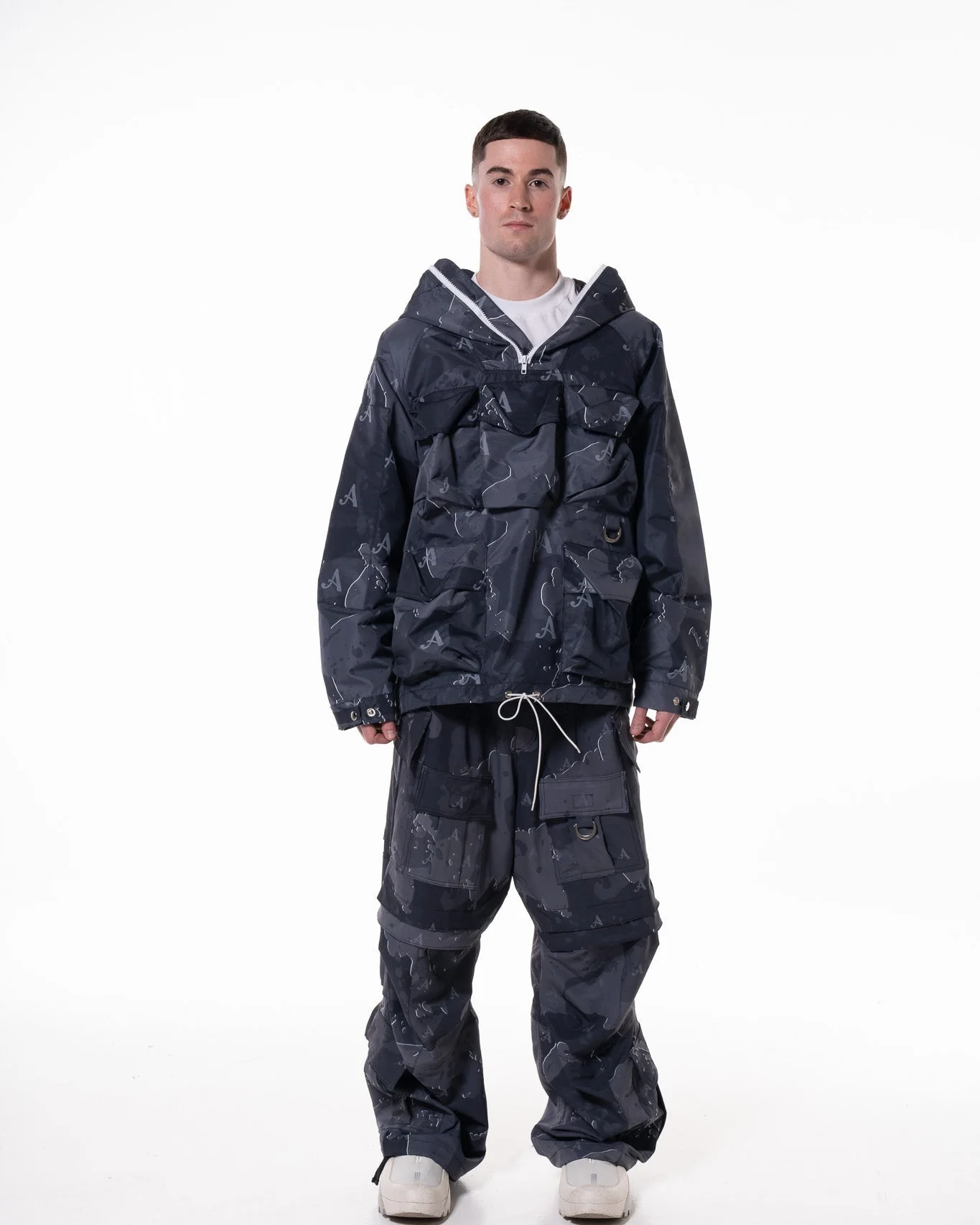 BLACK āMAKASIā CAMO JACKET - Image 2