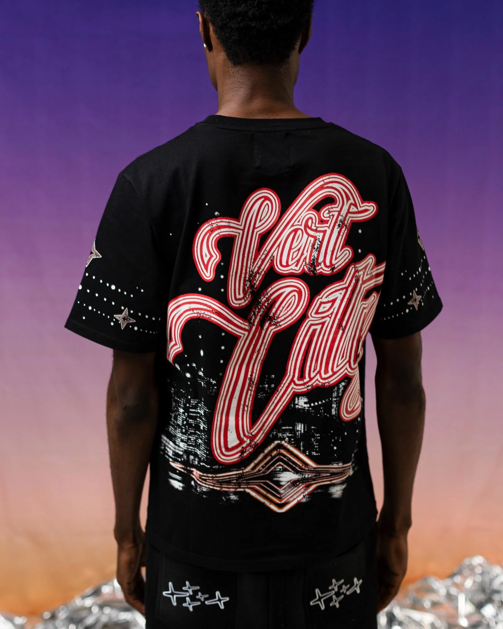 BLACK VERT CITY SHIRT - Image 3