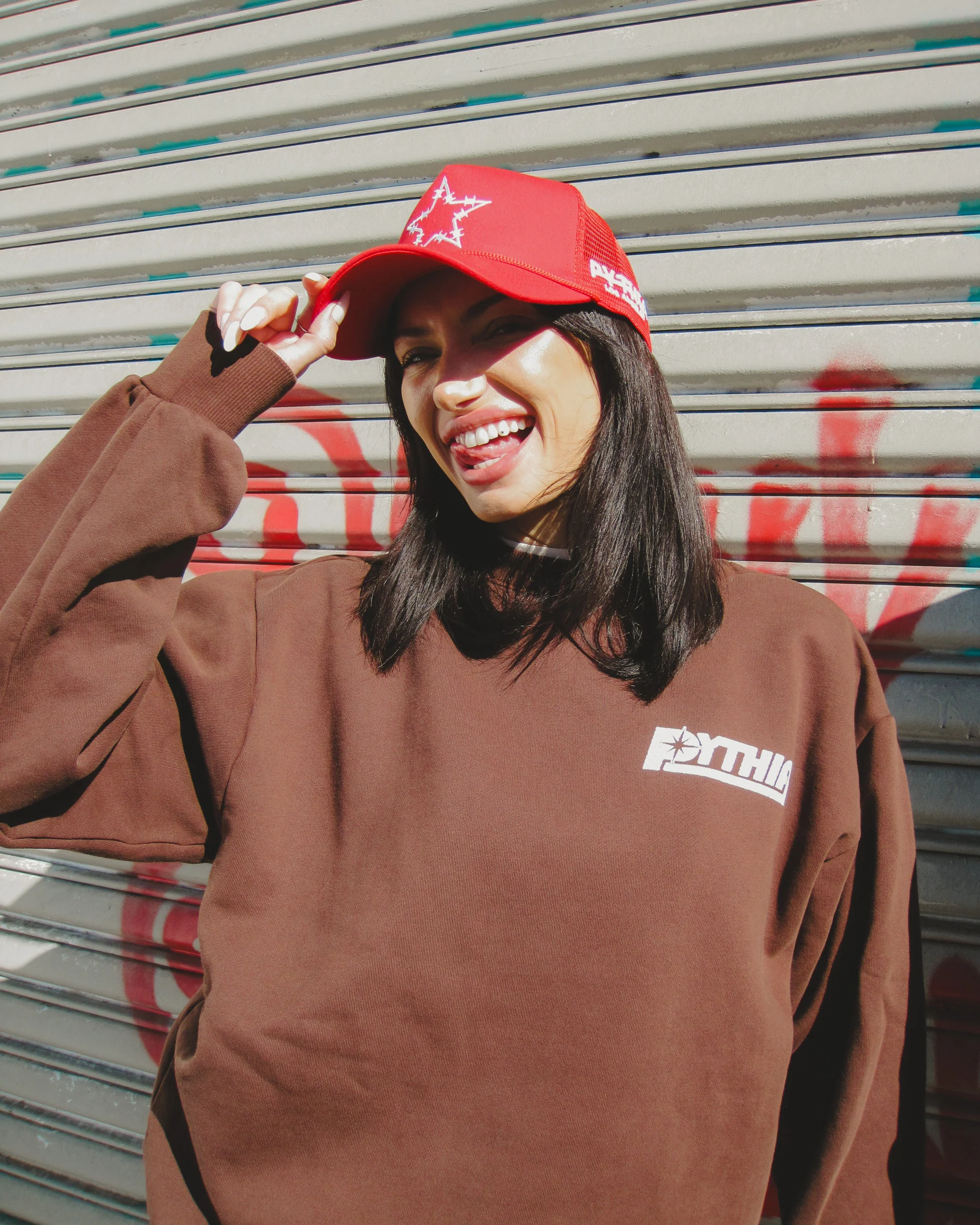 BROWN VINTAGE LOGO CREWNECK - Image 2