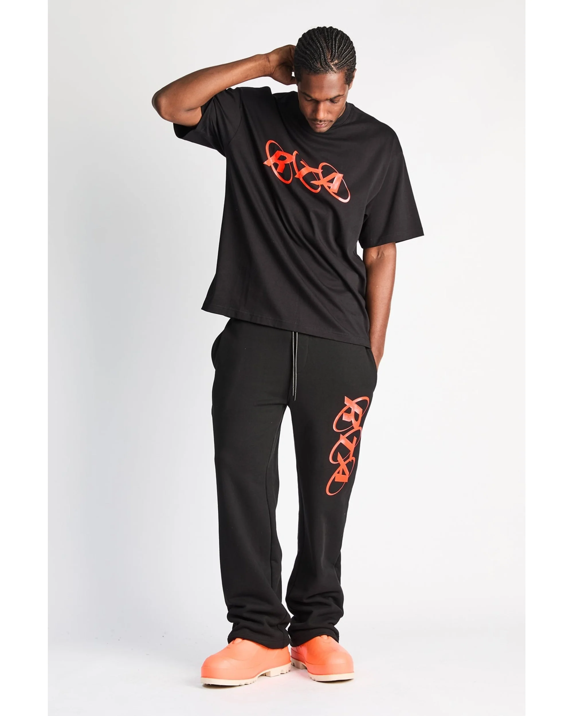 CAMERON SWEATPANT | BLACK PLANETARY RTA - Image 3