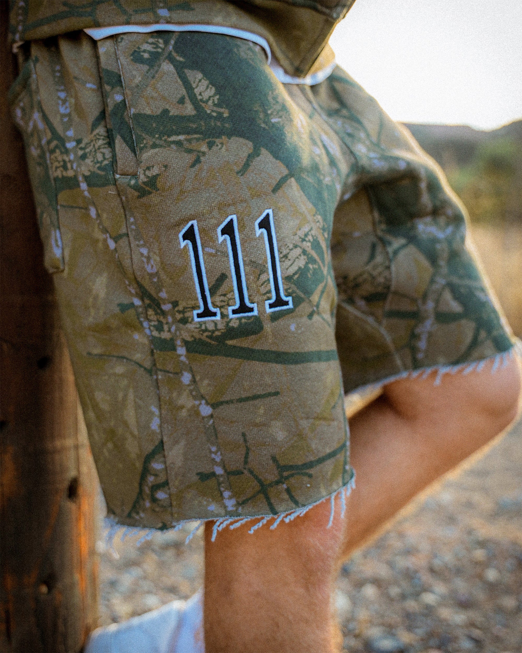 CAMO 111 SHORTS - BLACK - Image 4