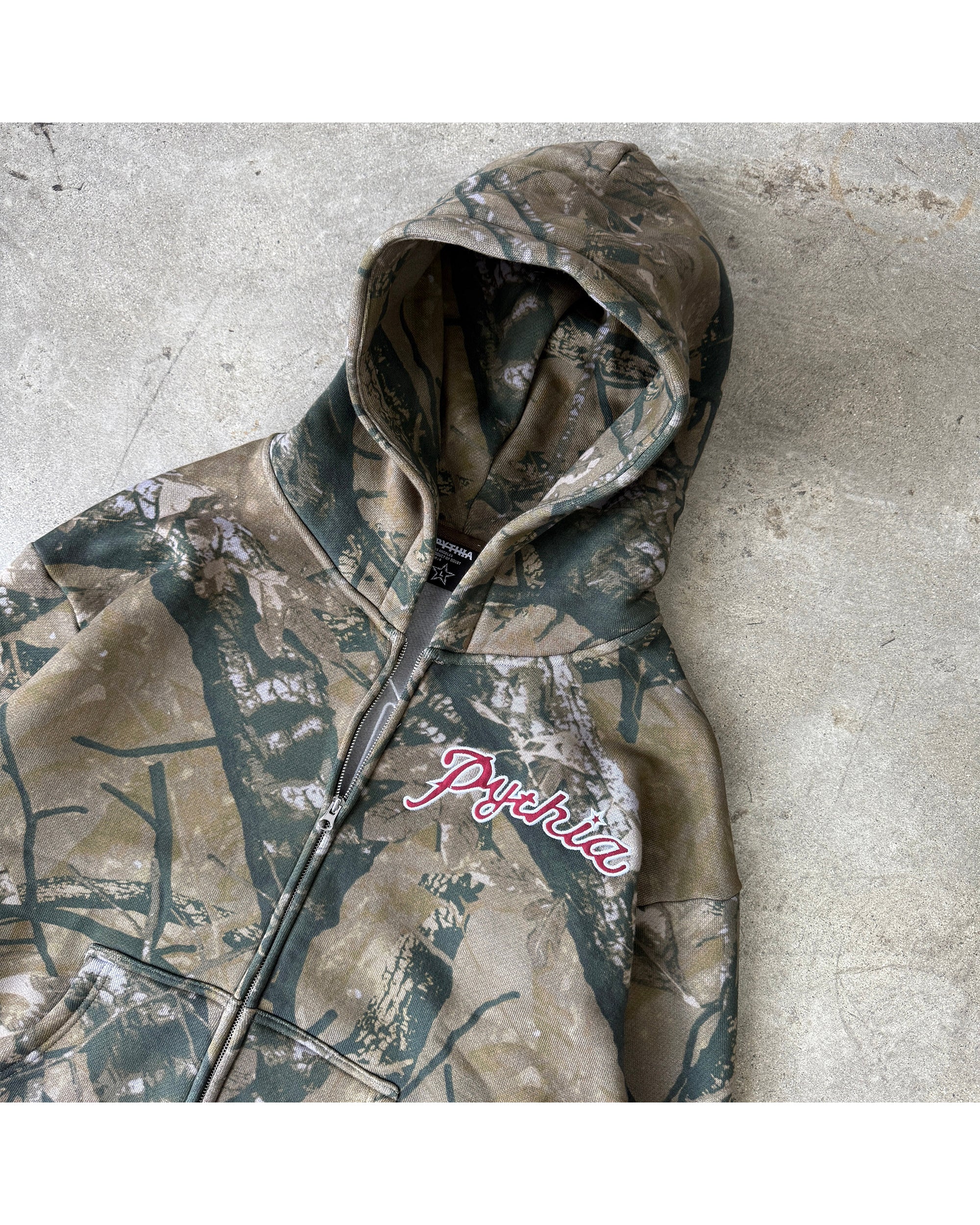 CAMO 111 ZIP HOODIE - RED - Image 6
