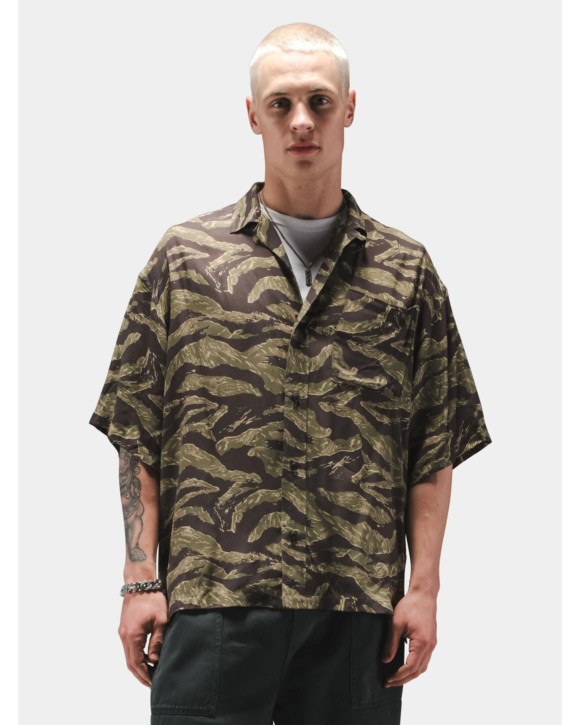 CAMO RELAXED CAMP SHORT SLEEVE SHIRT - Image 6