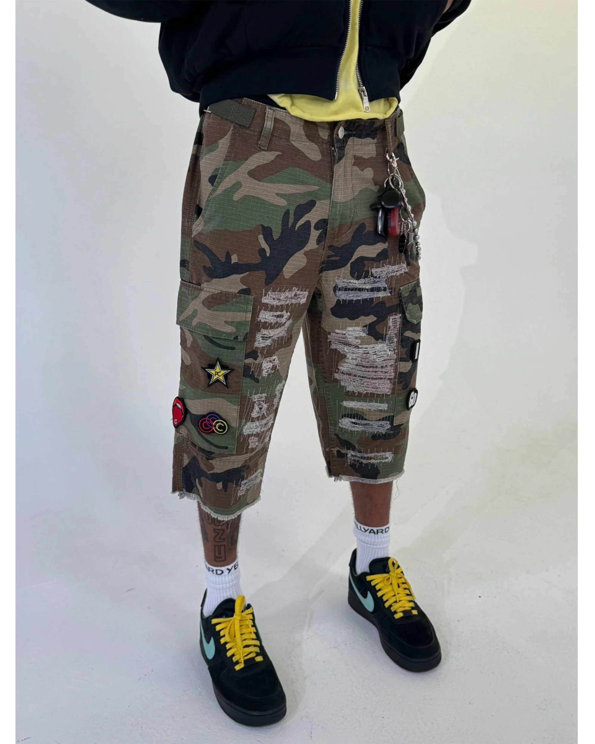 Capri Patch Cargo Shorts - Image 6