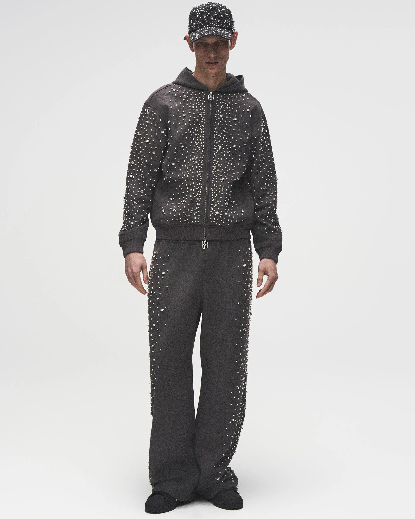 Cashew Blossom Pearl Sweatpants - Image 14