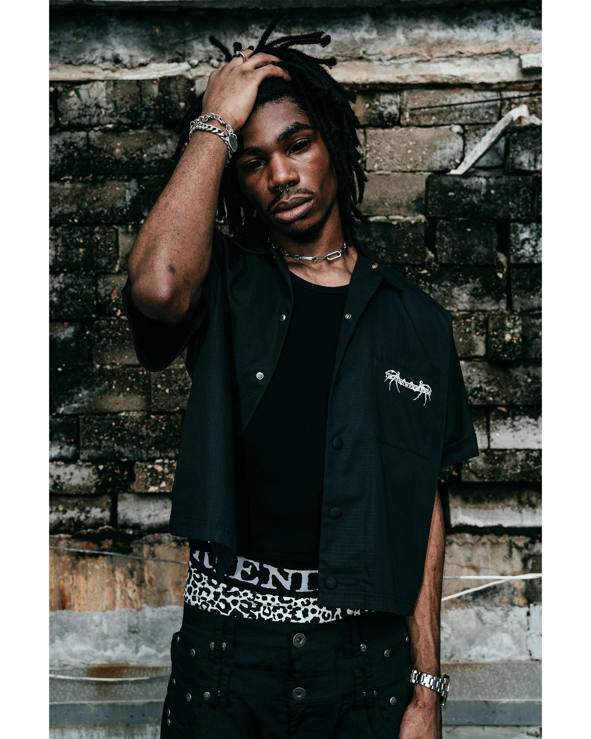 Cassian Embroidered Work Shirt in Black - Image 3