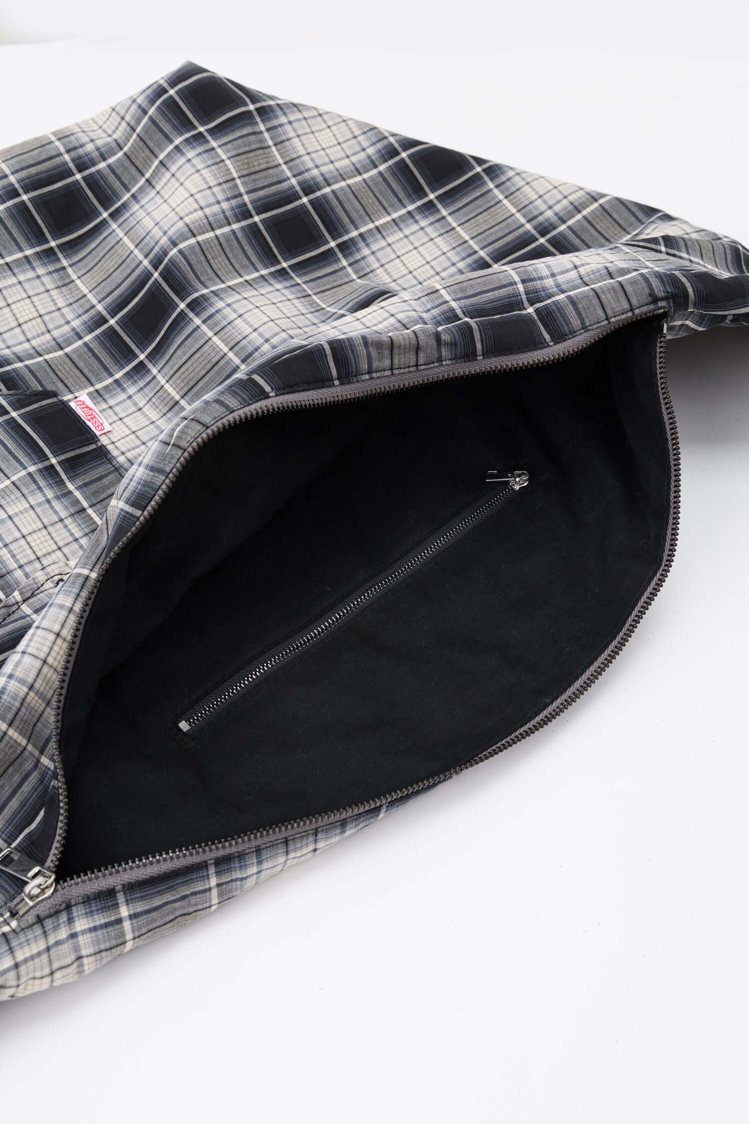 Checked Shirtsleeve Bag Pro - Image 12