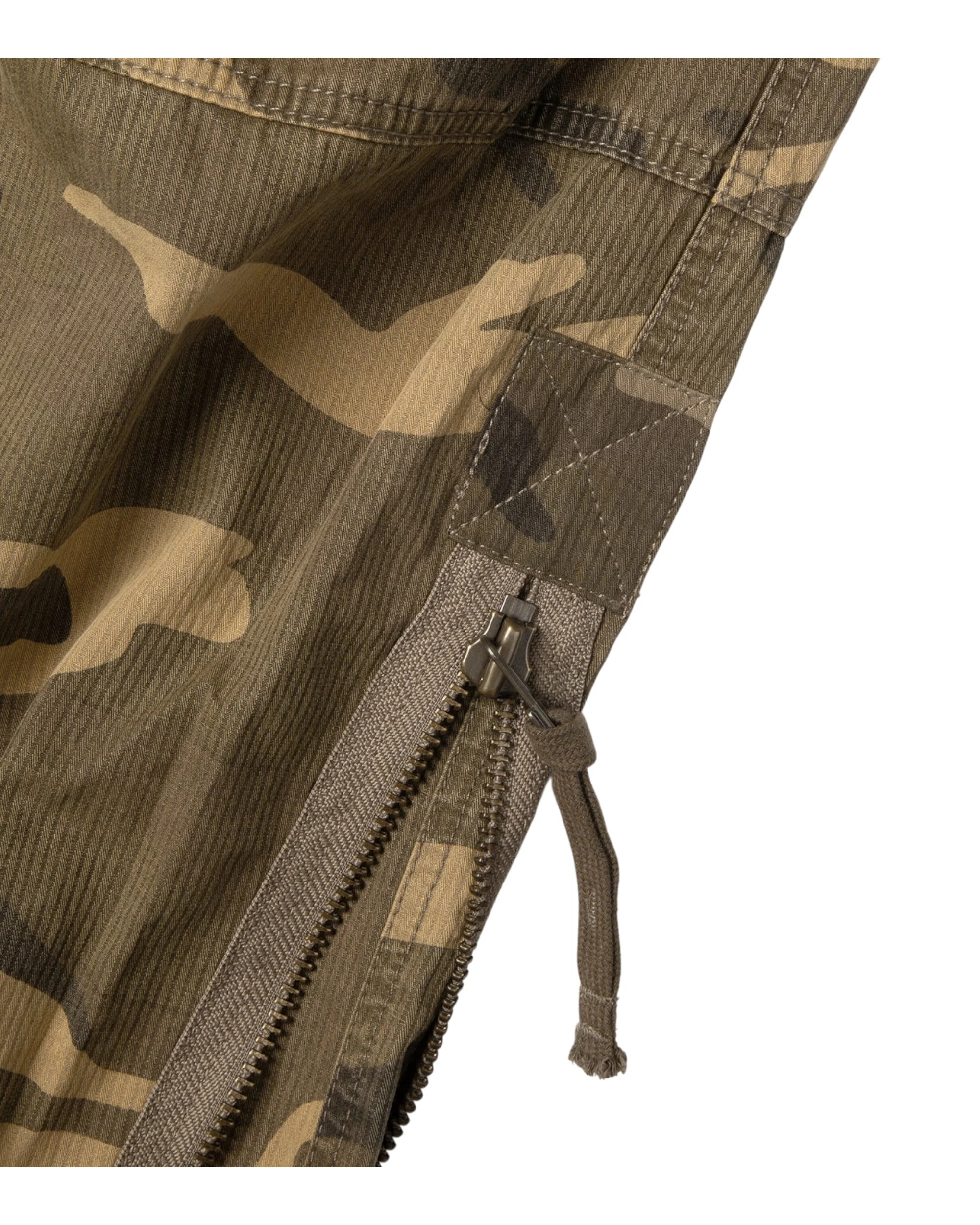 "Chemistās Workwear" Camo Hunting Cargo - Image 8