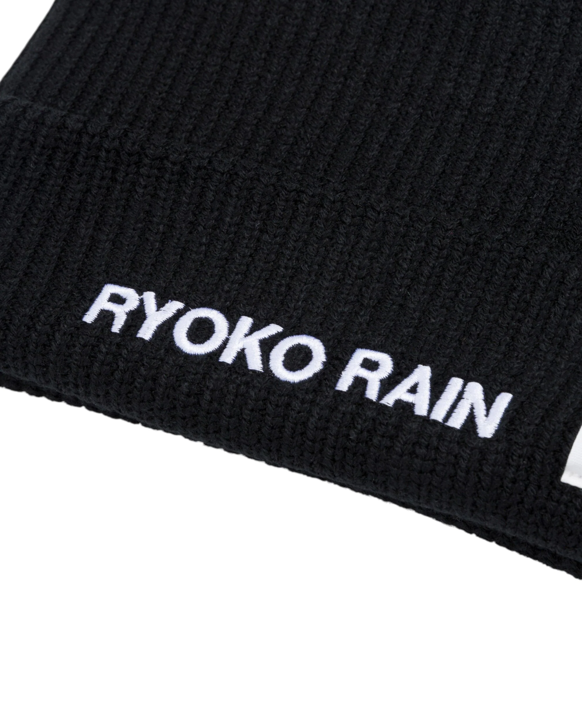 CLASSIC BEANIE - BLACK - Image 4