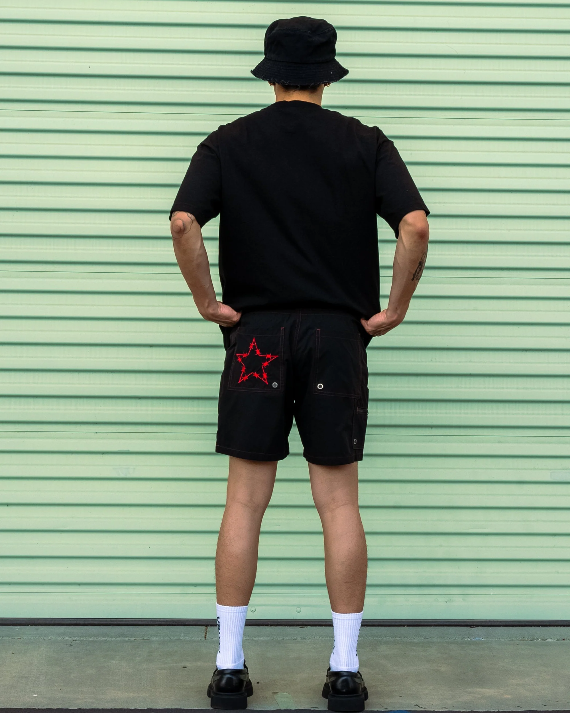 CONTRAST STITCH SWIM TRUNK - BLACK - Image 6