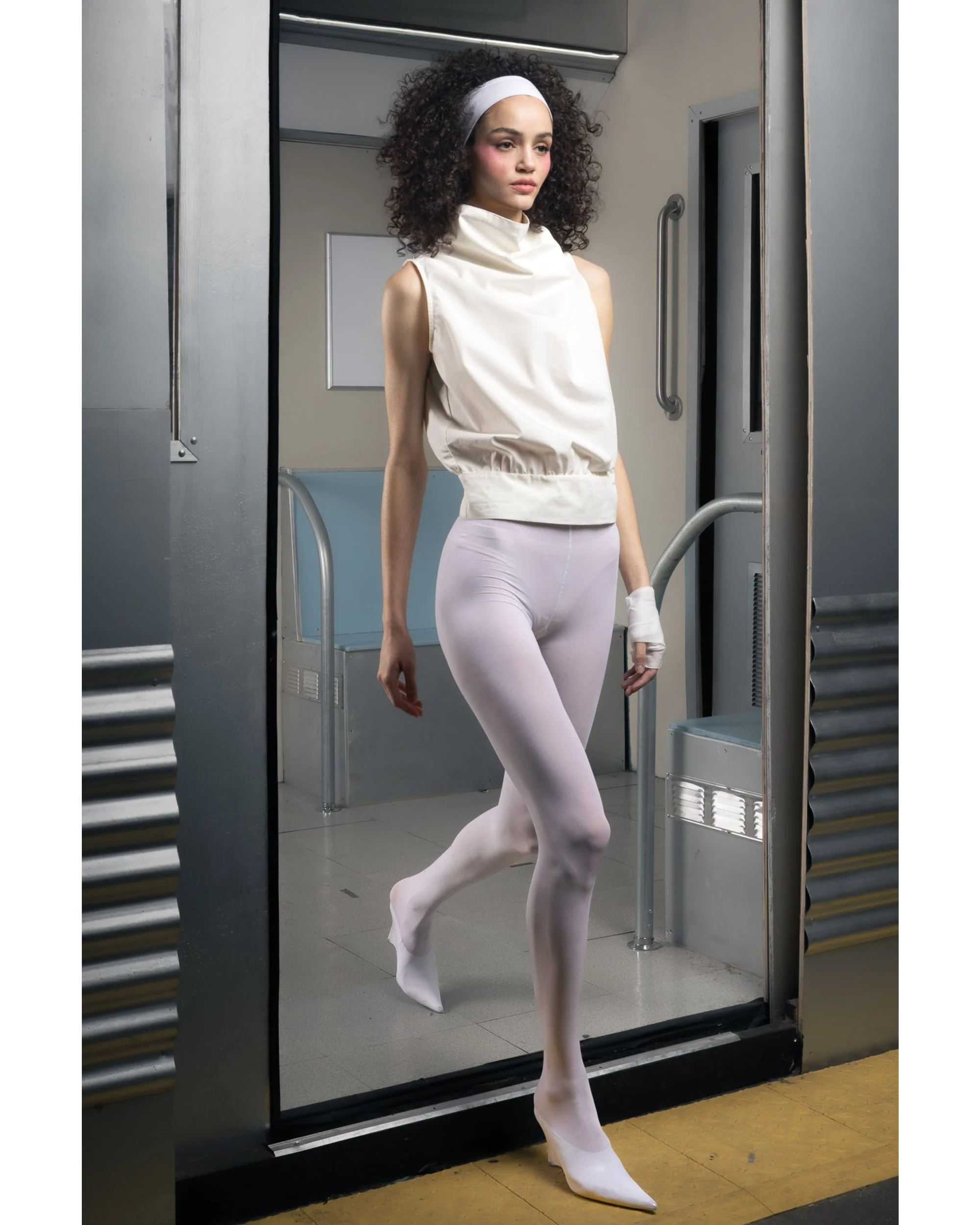 COWL TURTLENECK TANK - WHITE - Image 6