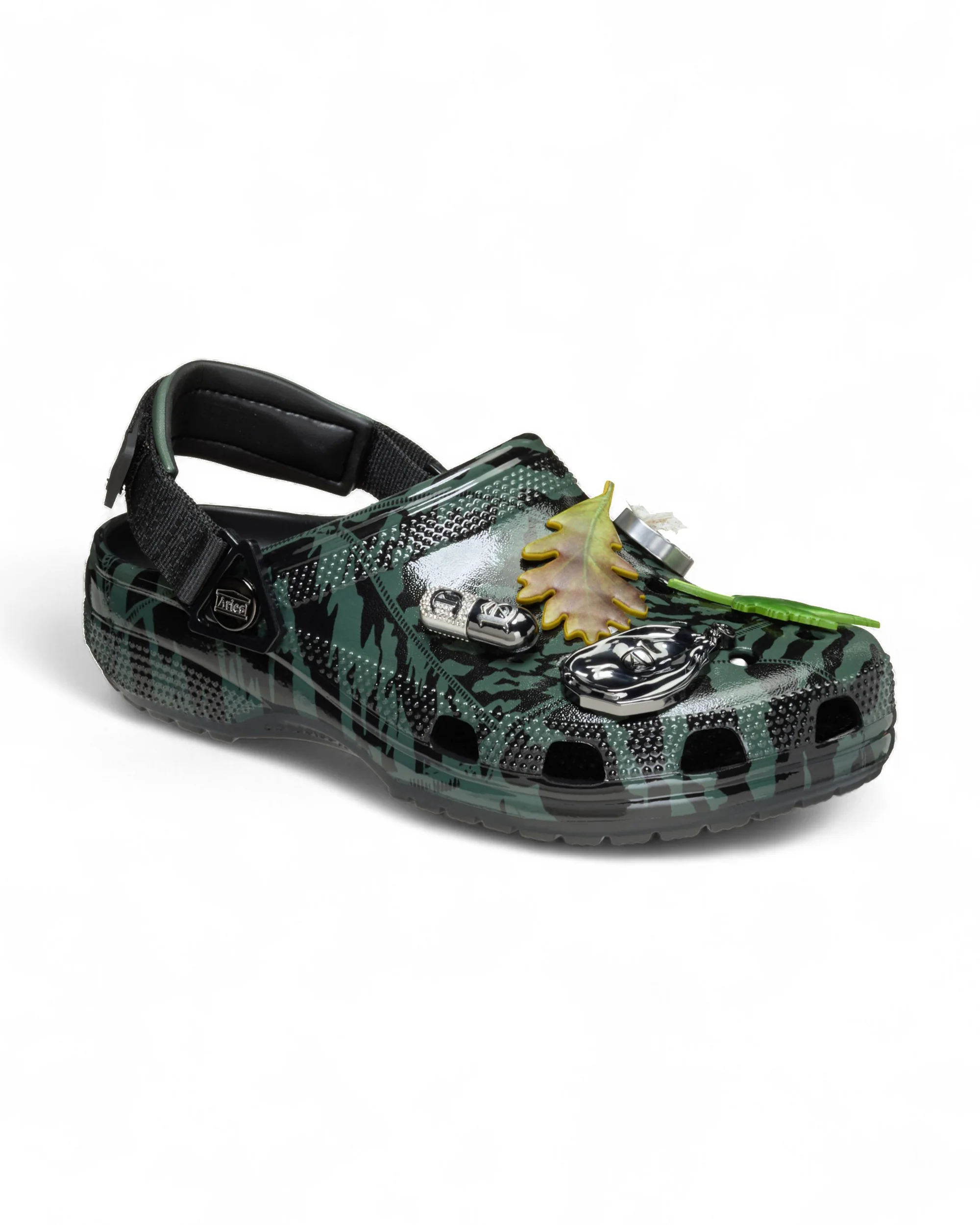 CROCS X ARIES ARISE CLASSIC CLOG BLACK - Image 5