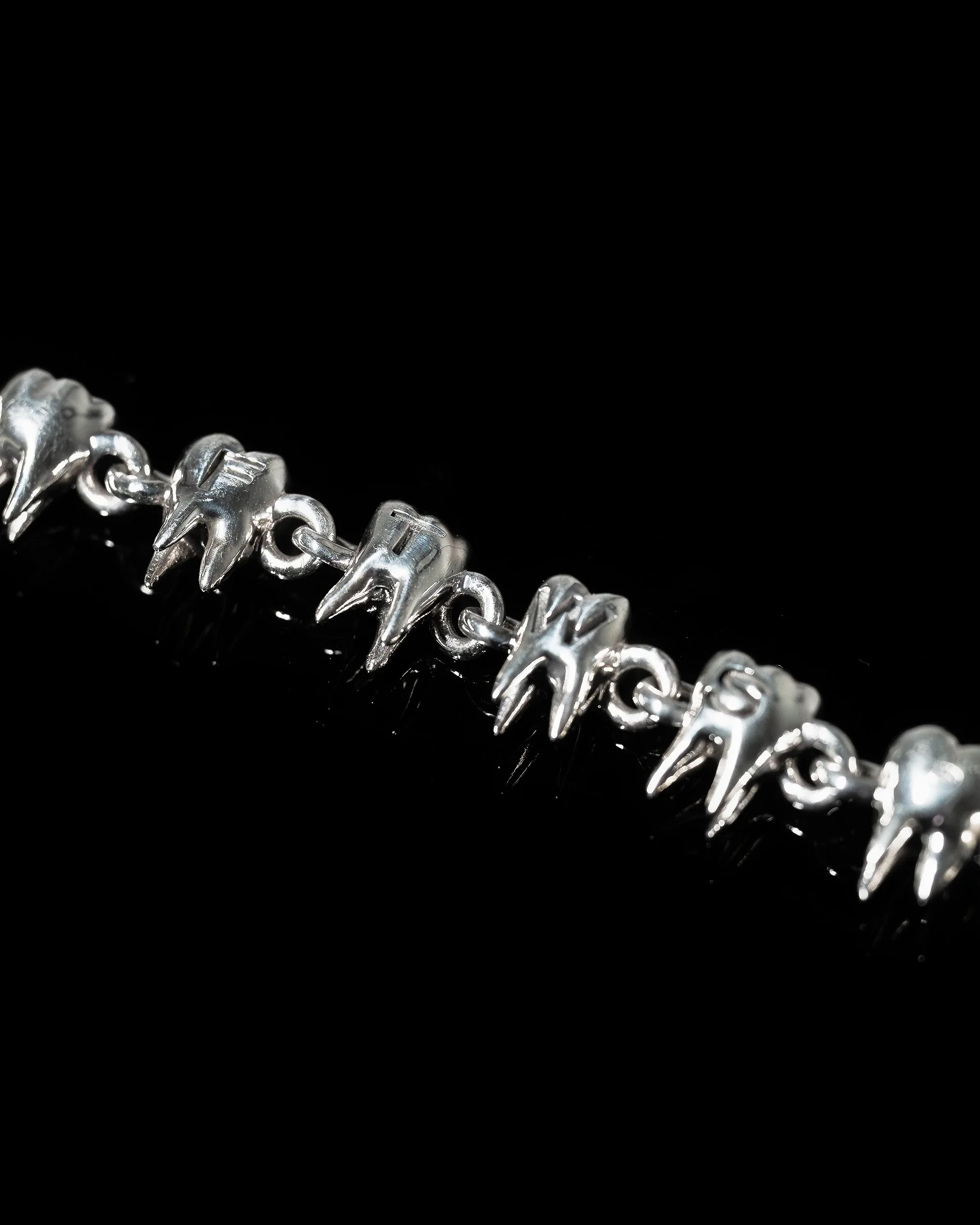 CROOKED SMILE BRACELET - Image 3