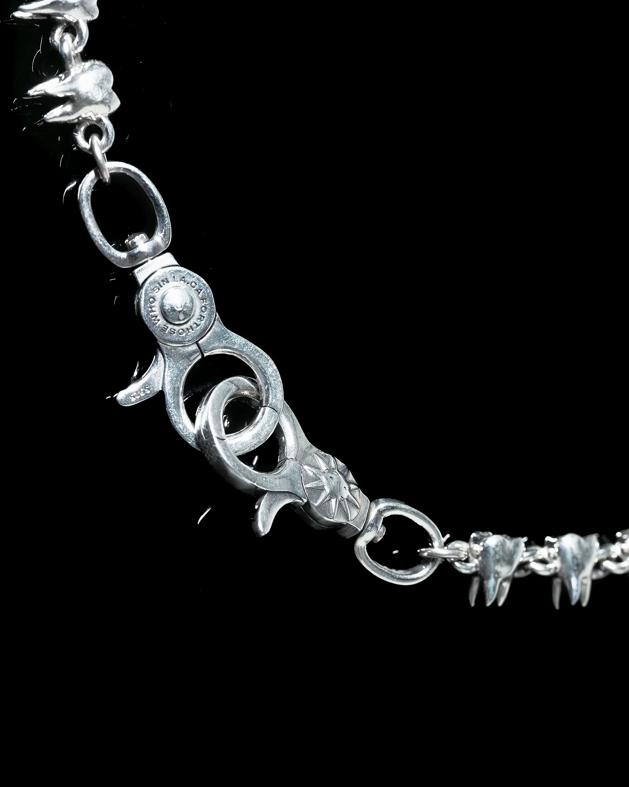 CROOKED SMILE WALLET CHAIN - Image 6