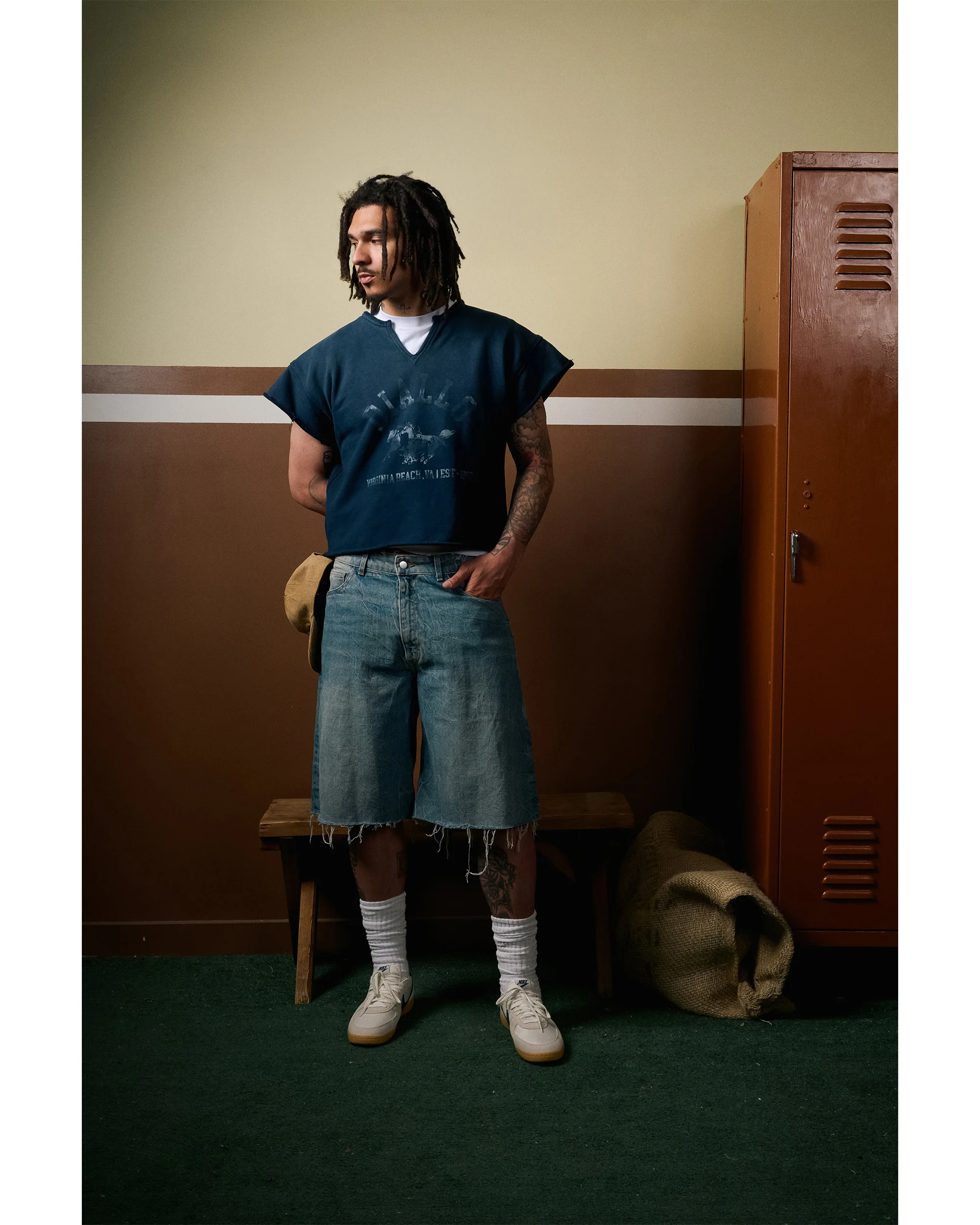 DIALLO DISTRESSED DENIM SHORT - Image 3