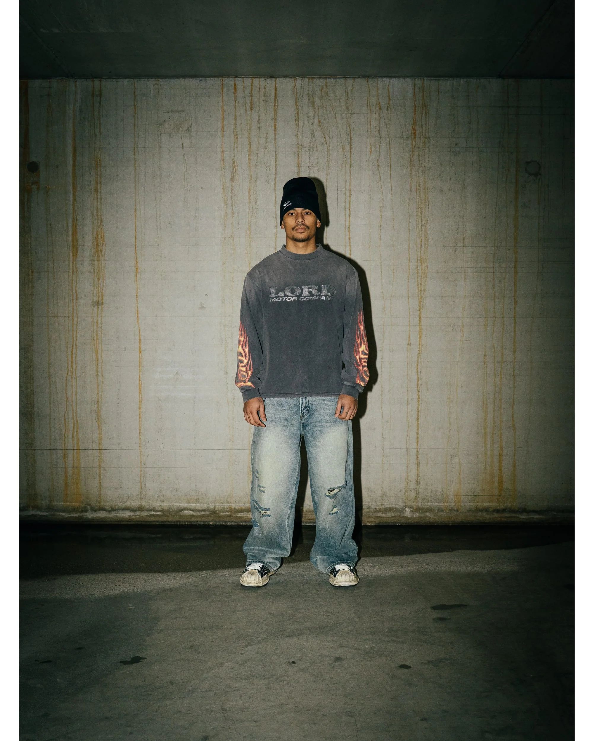DISTRESSED DENIM - BLUE - Image 4