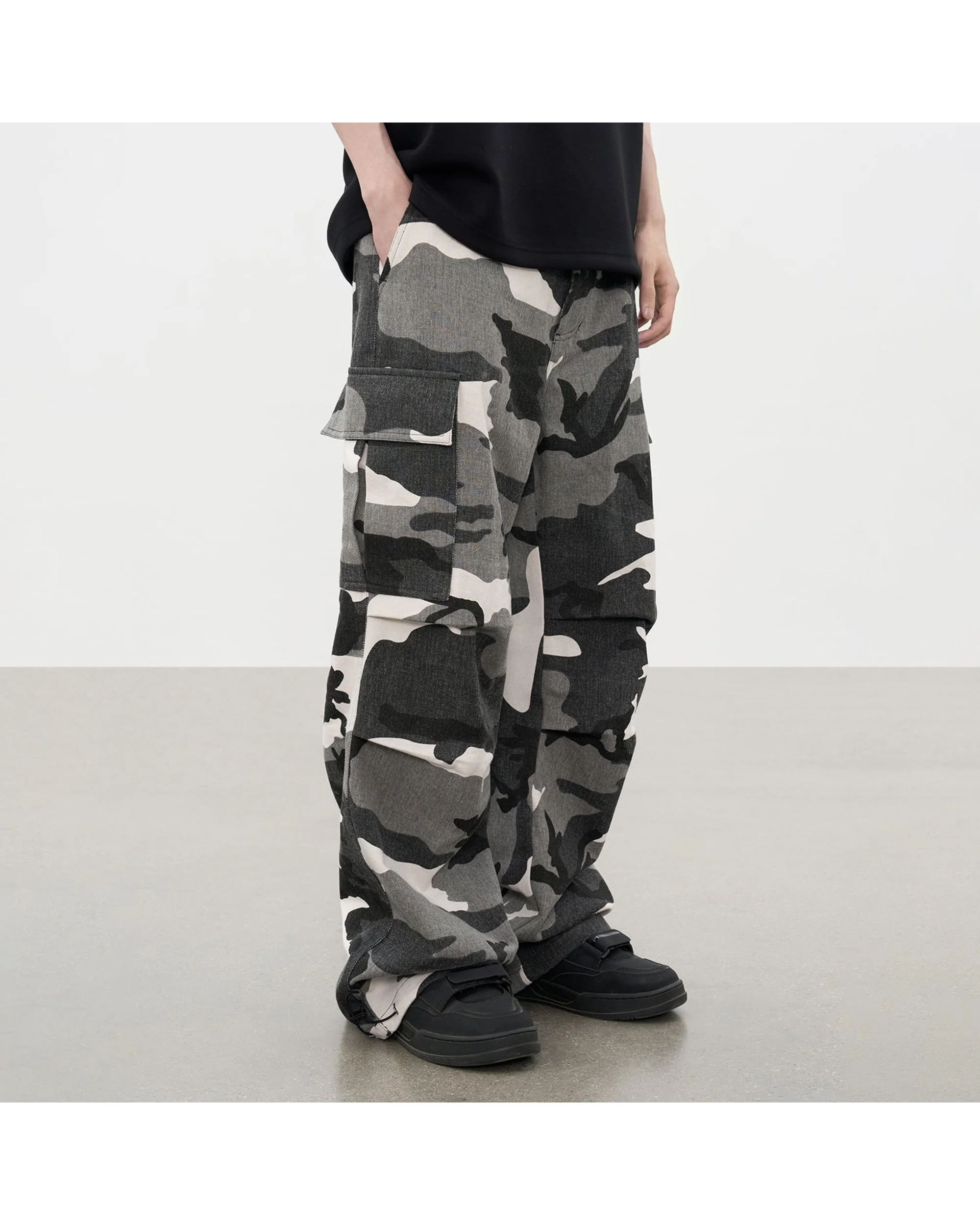 (AFGK) Camo Cargo Trousers - Image 5