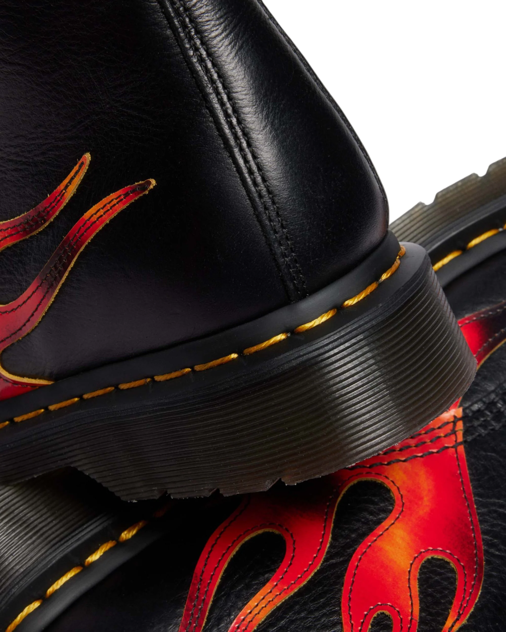 DR. MARTENS 1460 Pascal Flame - Image 9
