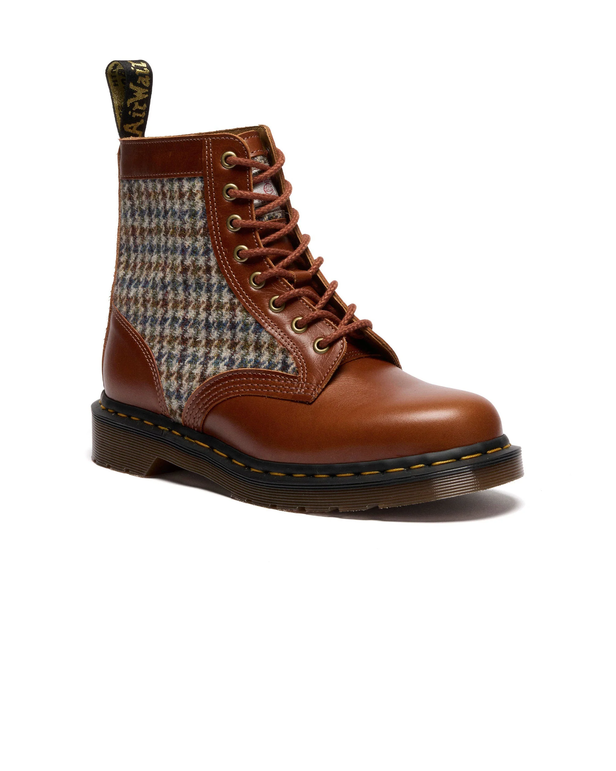 DR. MARTENS 1460 TAN - Image 3