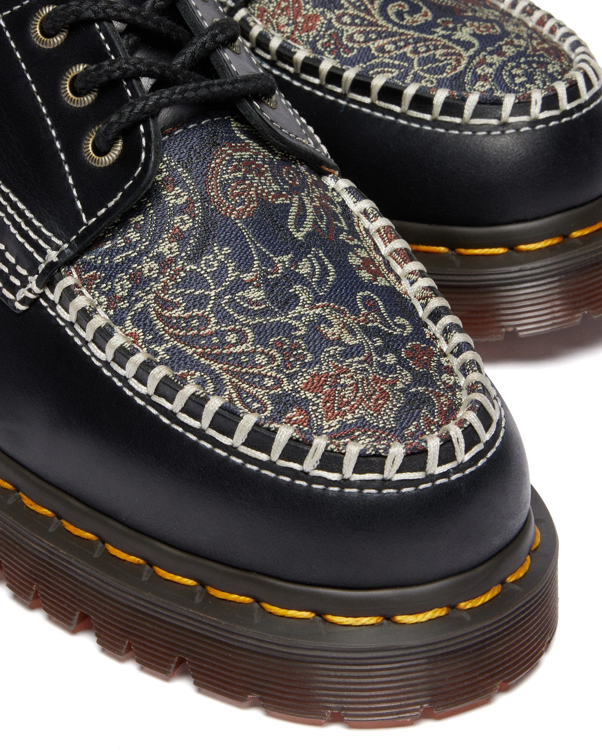 DR. MARTENS JACQUARD LOWELL BLACK - Image 8