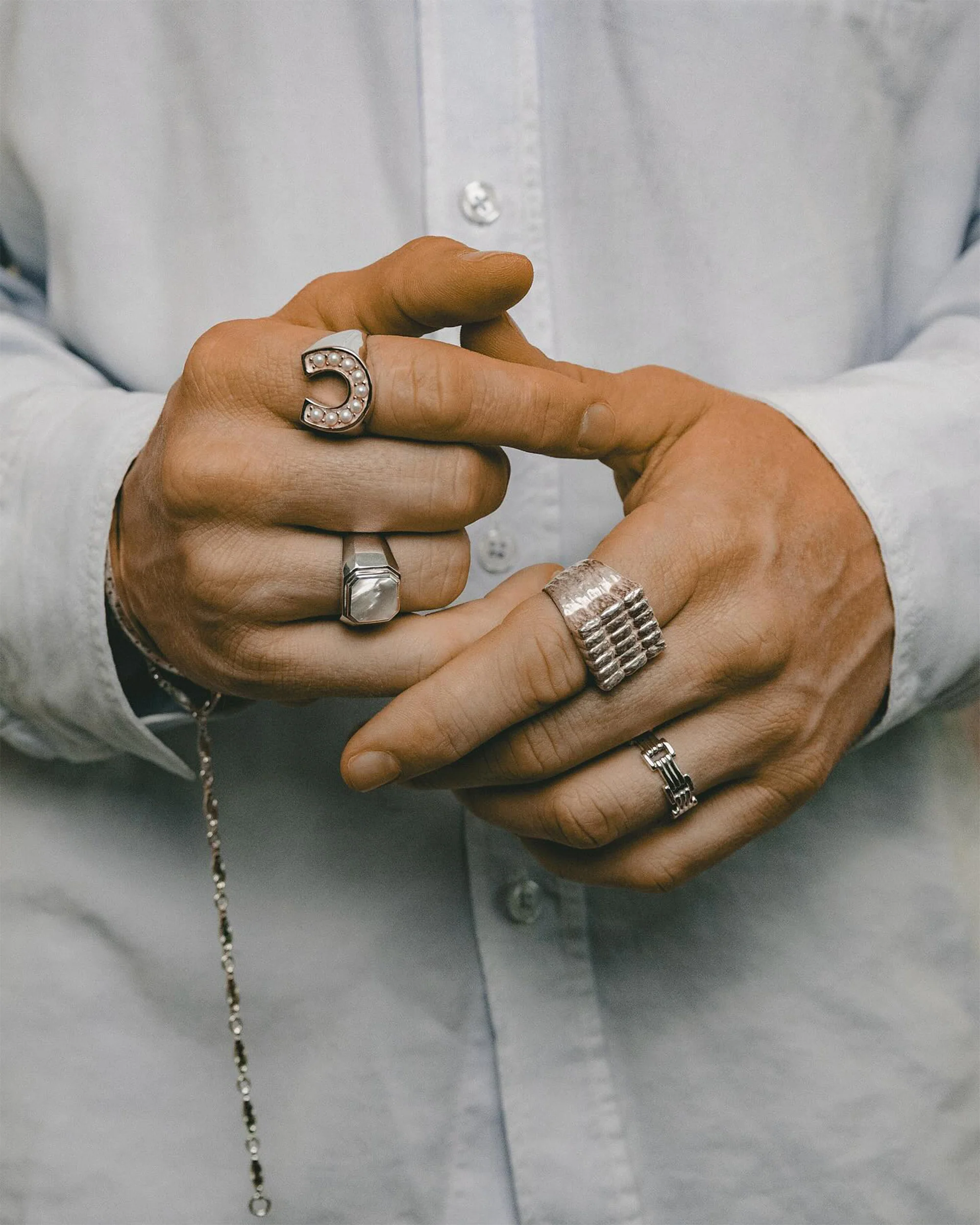 Duppy Signet Ring Silver/Mother of Pearl - Image 4