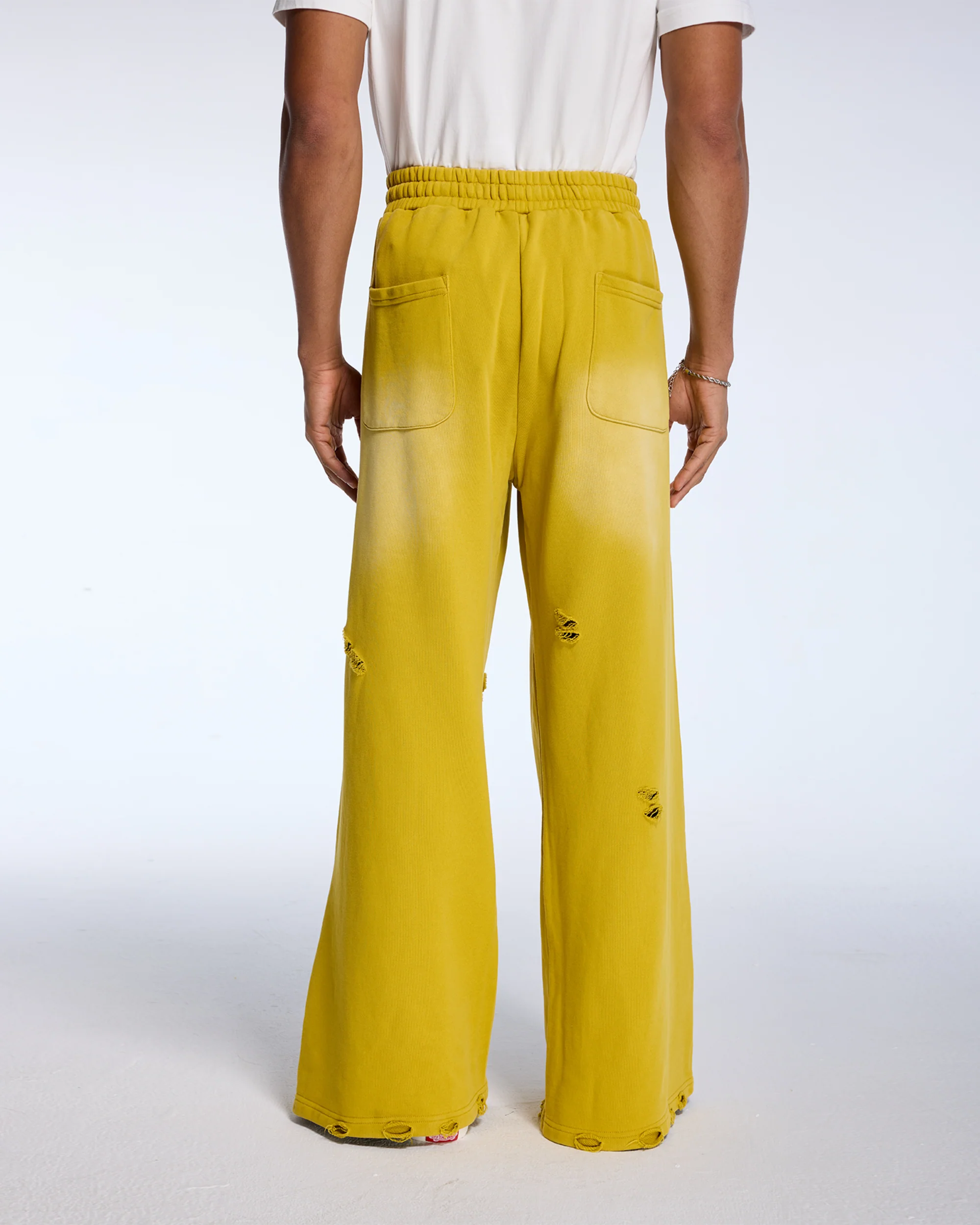 EAGLE VALLEY DISTRESSED SWEATS - Image 4