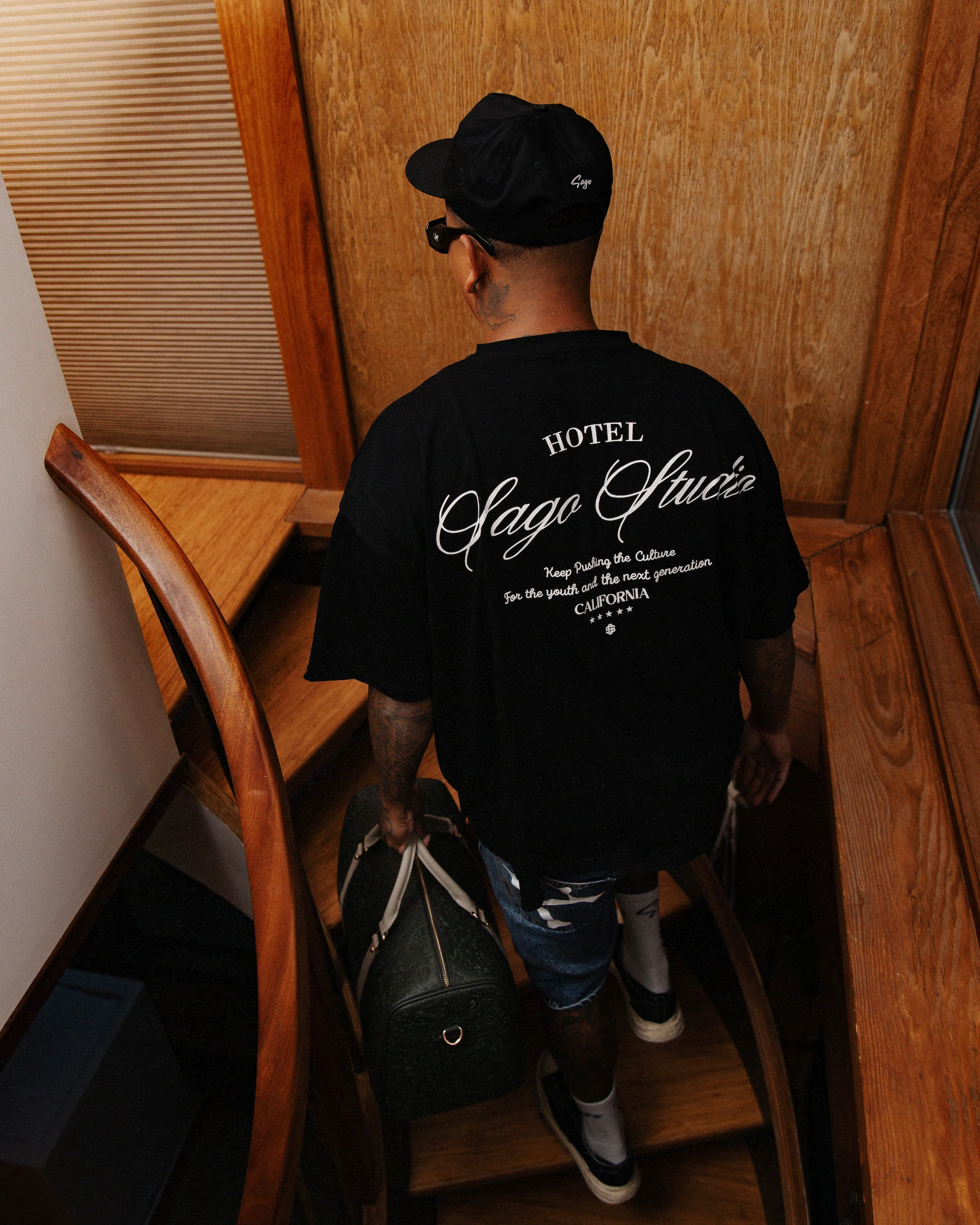 Endless Vacation tee (complexcon) - Image 2