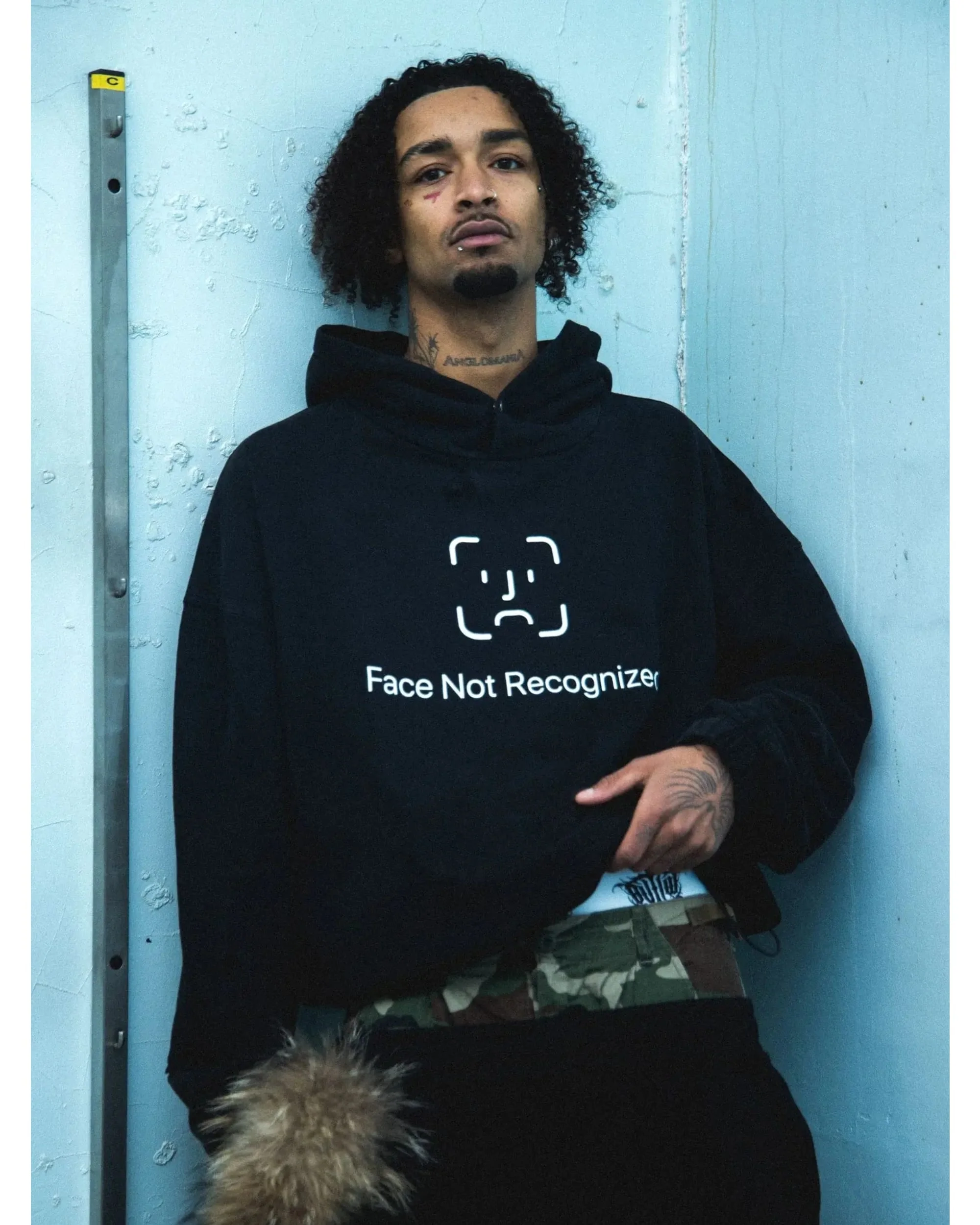 FACE ID HOODIE - Image 5