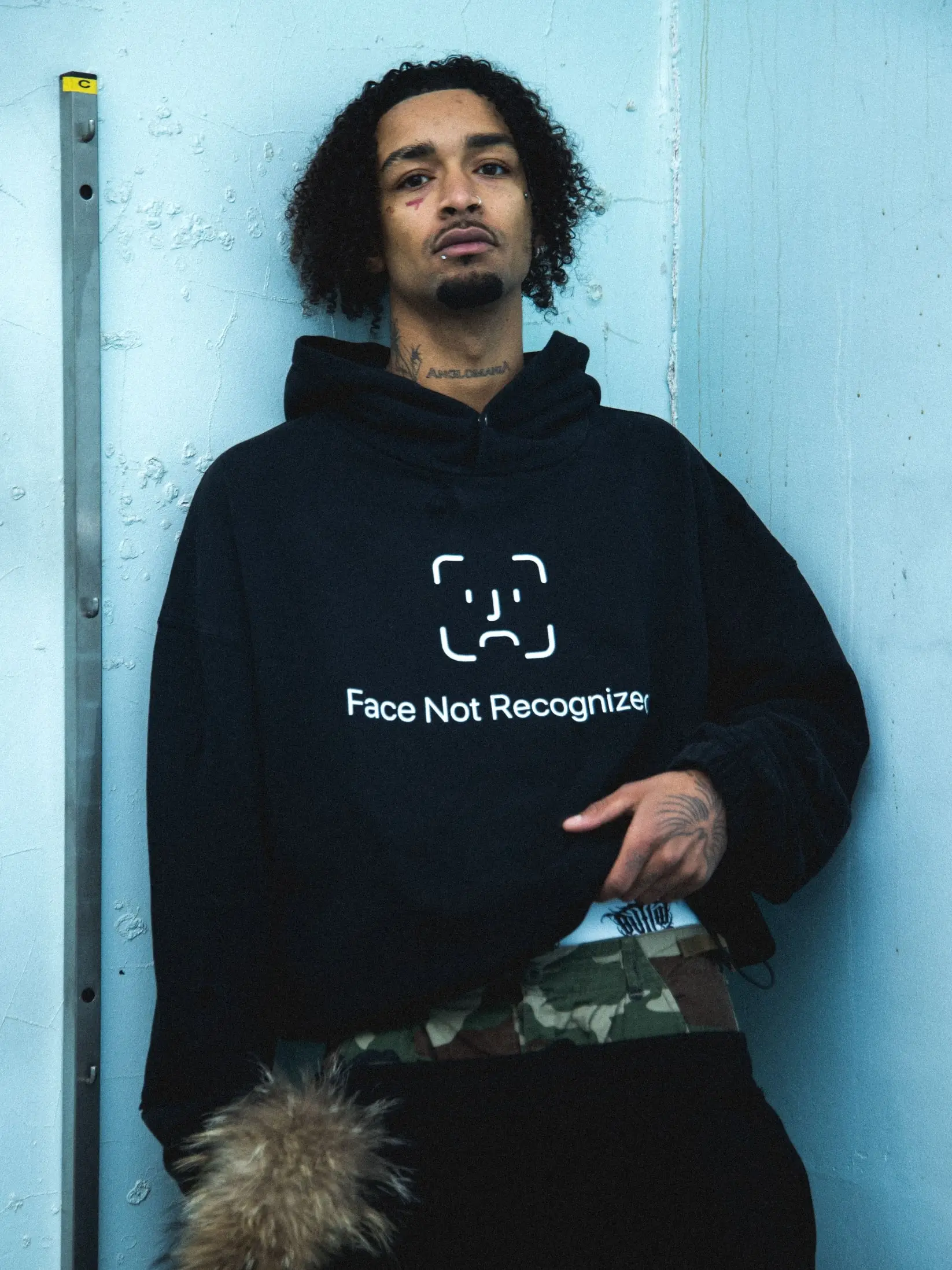 FACE ID HOODIE - Image 7