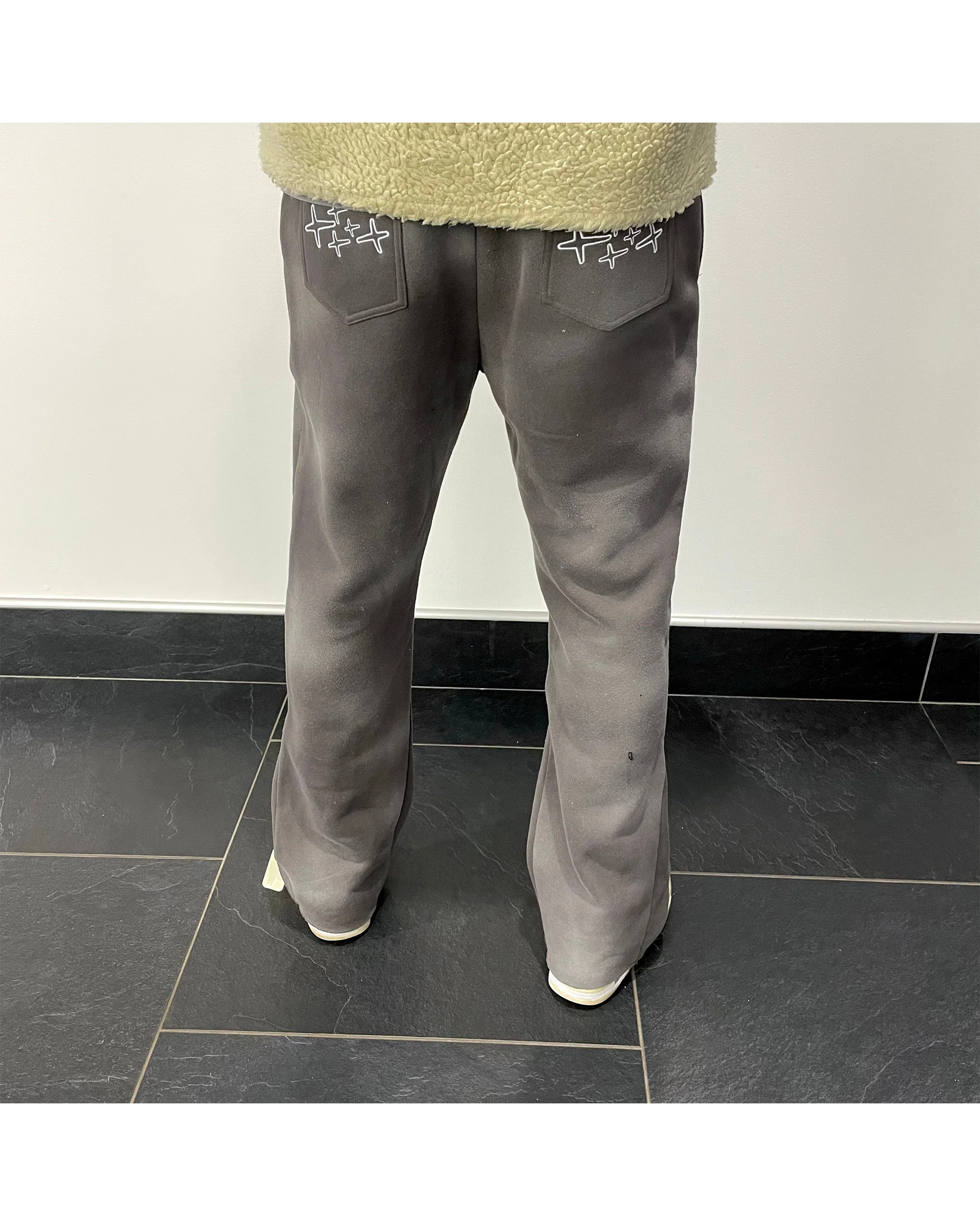 Flare Smoke Sweatpants - Image 13