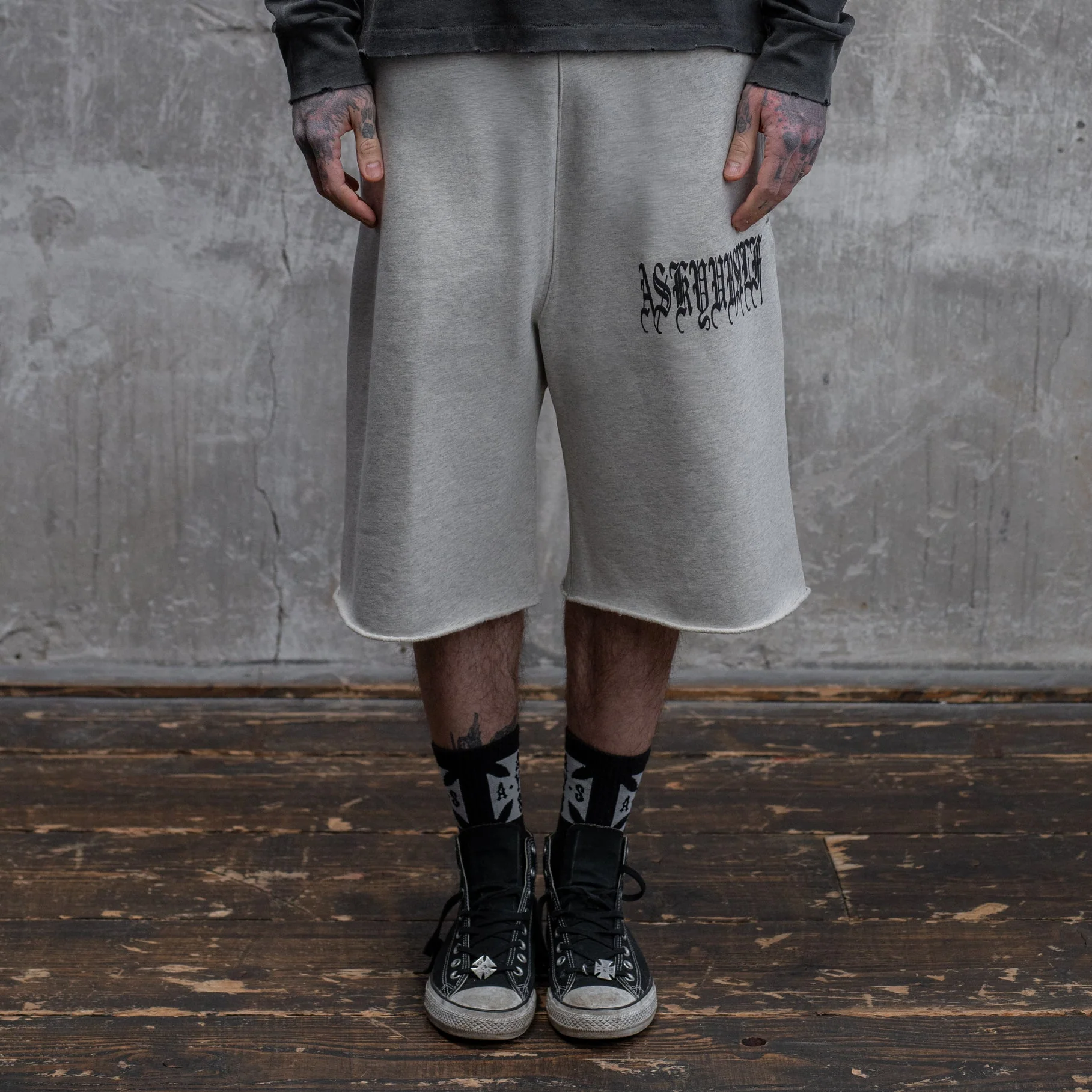 GOTH VINTAGE BAGGY FLEECE SHORTS - Image 5