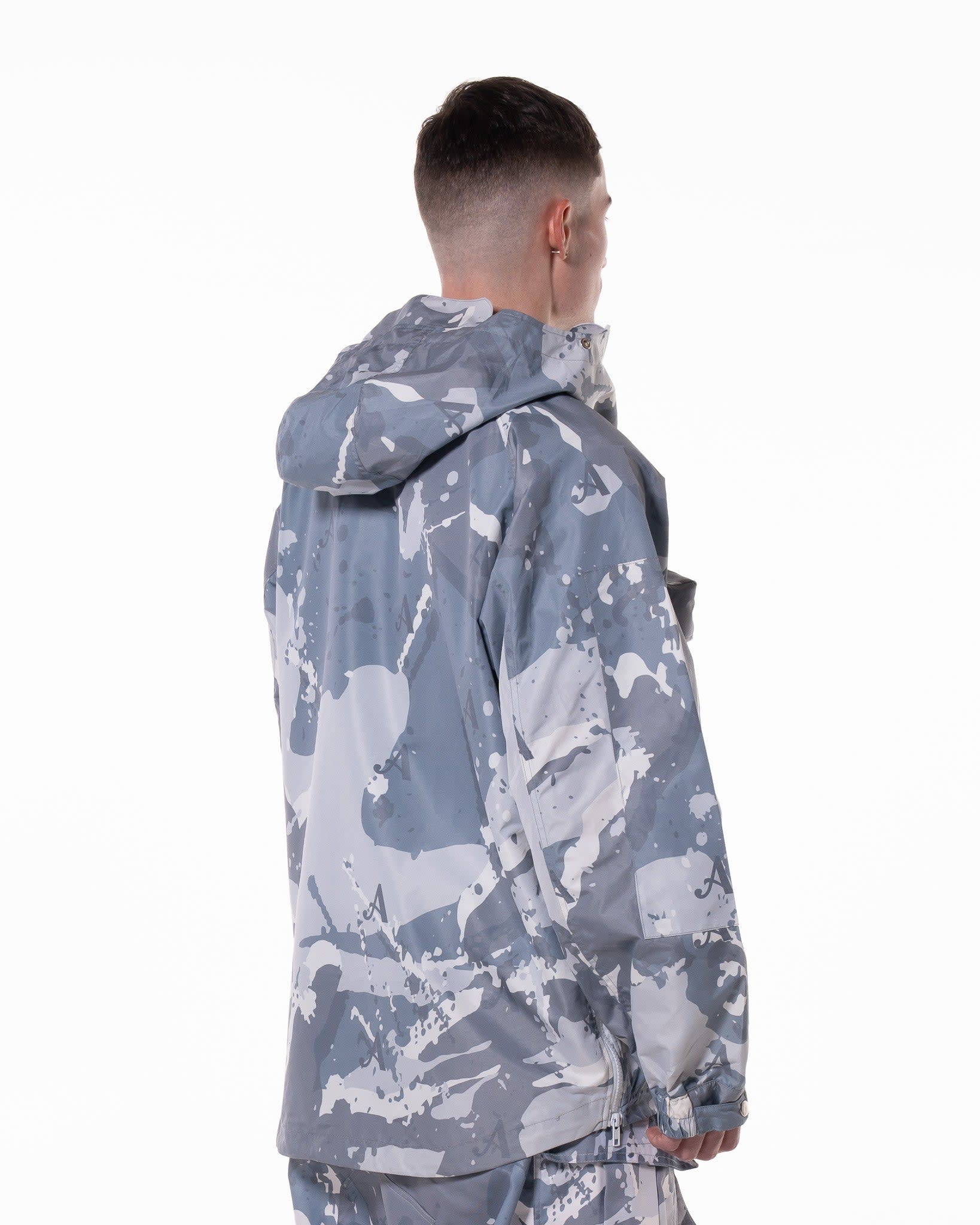 GREY āMAKASIā CAMO JACKET - Image 4