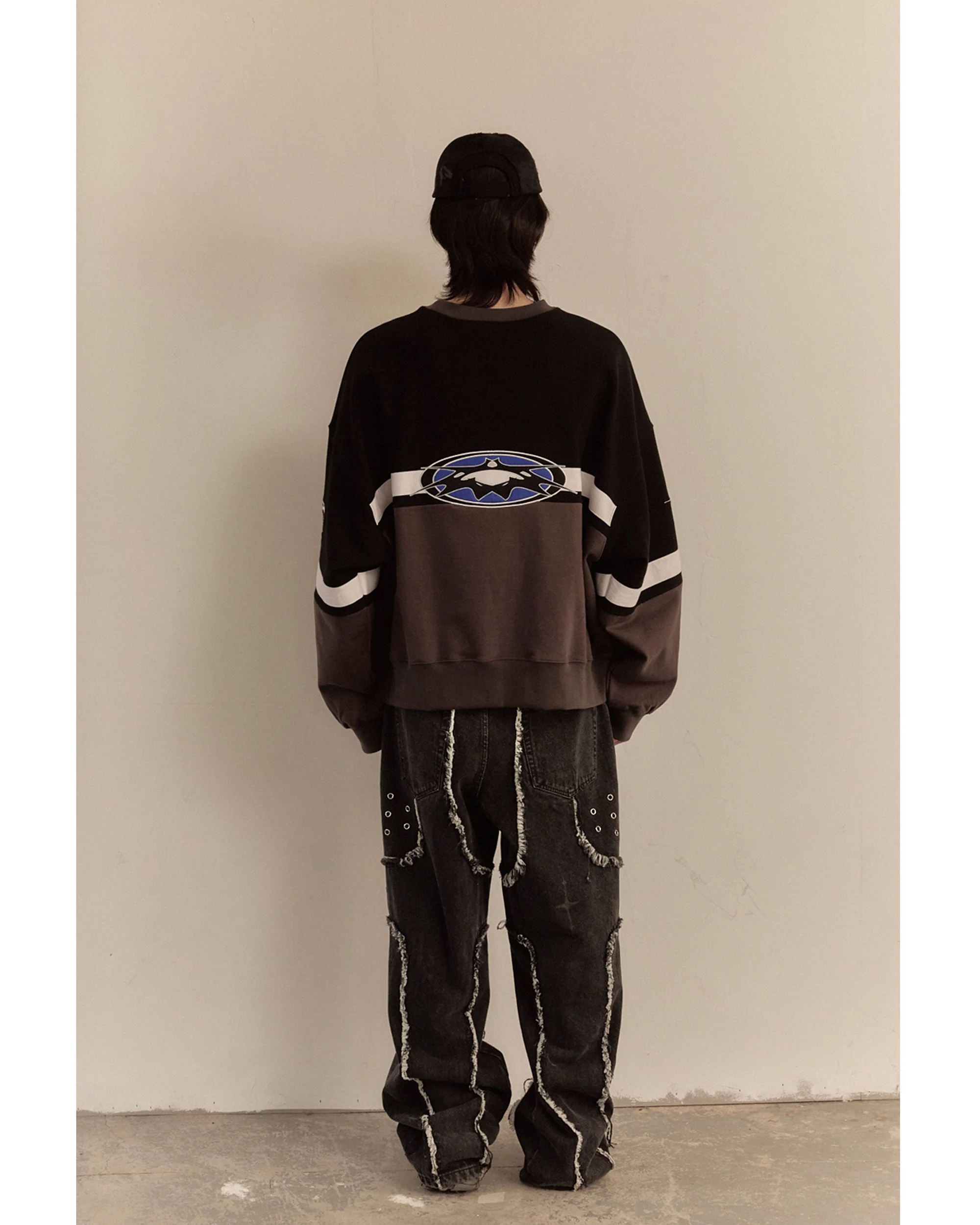 HOCKEY JERSEY SWEAT / CHARCOAL - Image 9