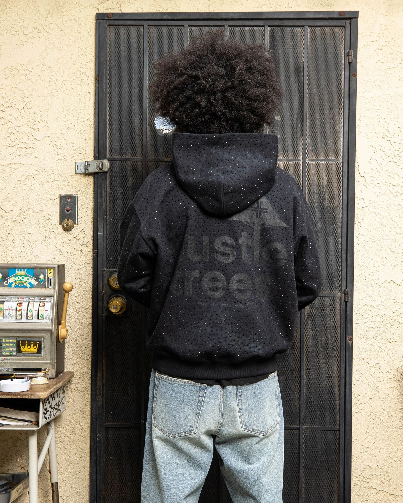 HUSTLE TREES LOGO ZIP HOODIE - Image 4